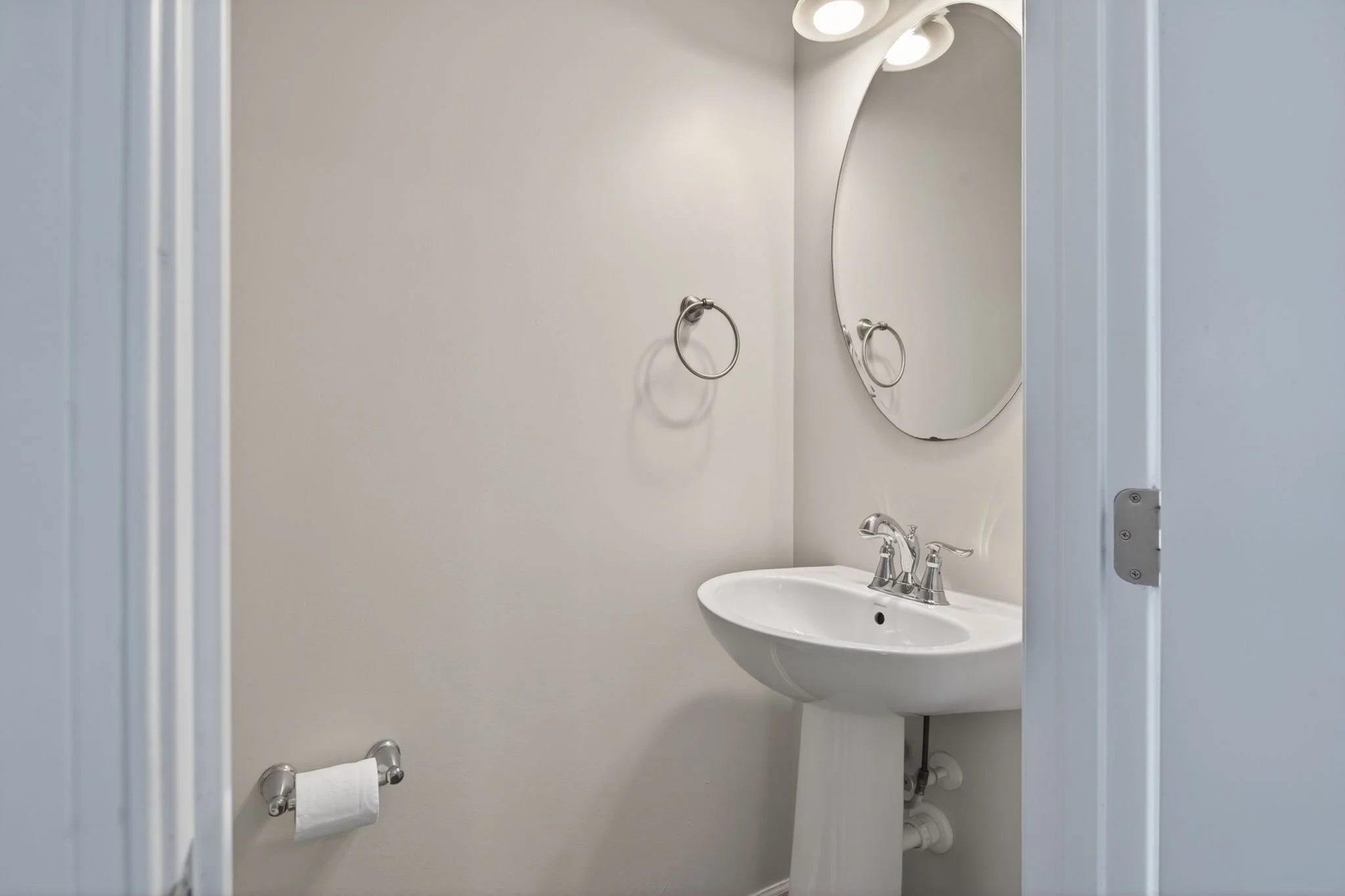 15-web-or-mls-511-sloane-st.jpg