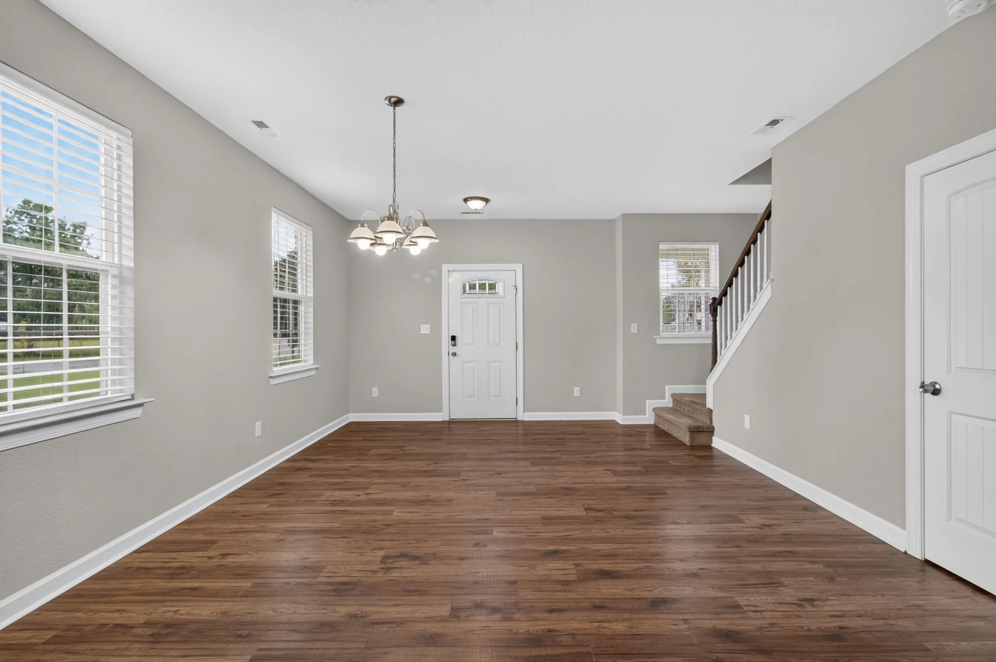 7-web-or-mls-1439-kempsville-rd.jpg