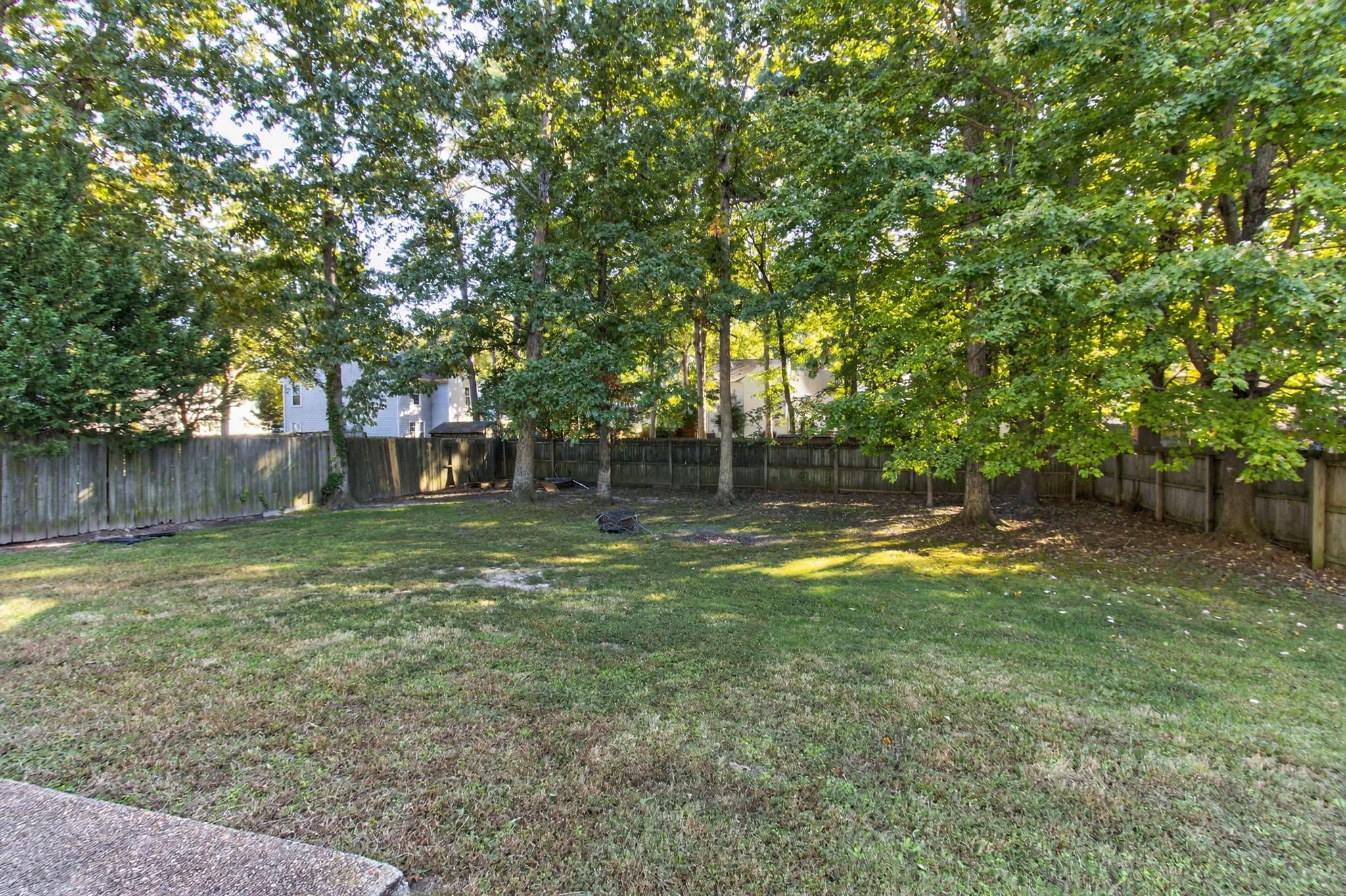 28-web-or-mls-882-belvoir-cir.jpg