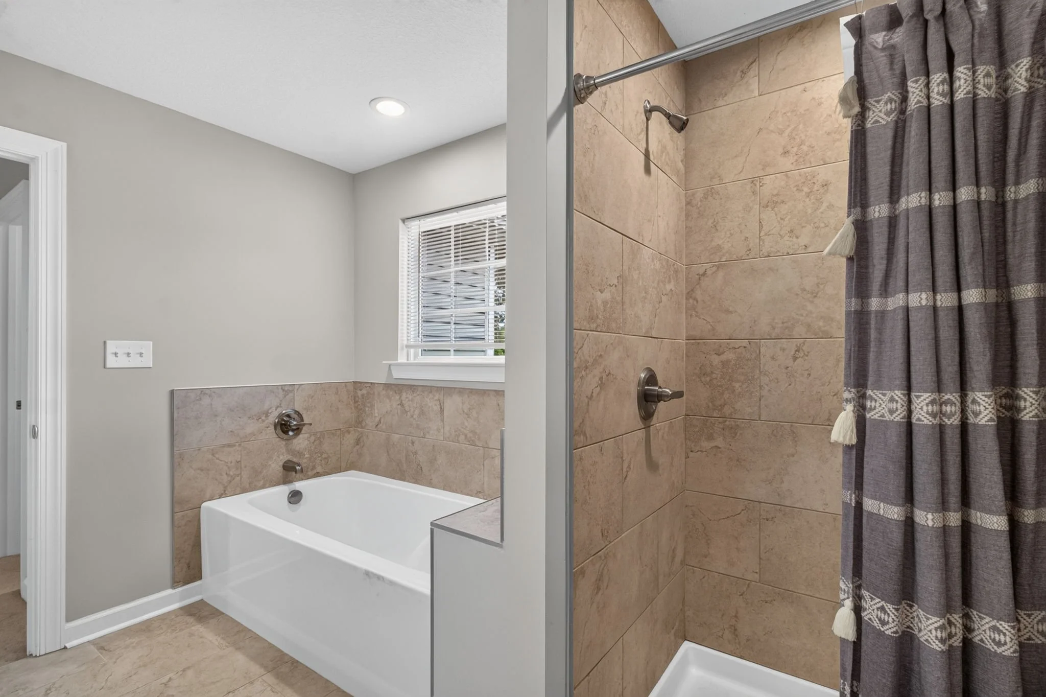 38-web-or-mls-1439-kempsville-rd.jpg