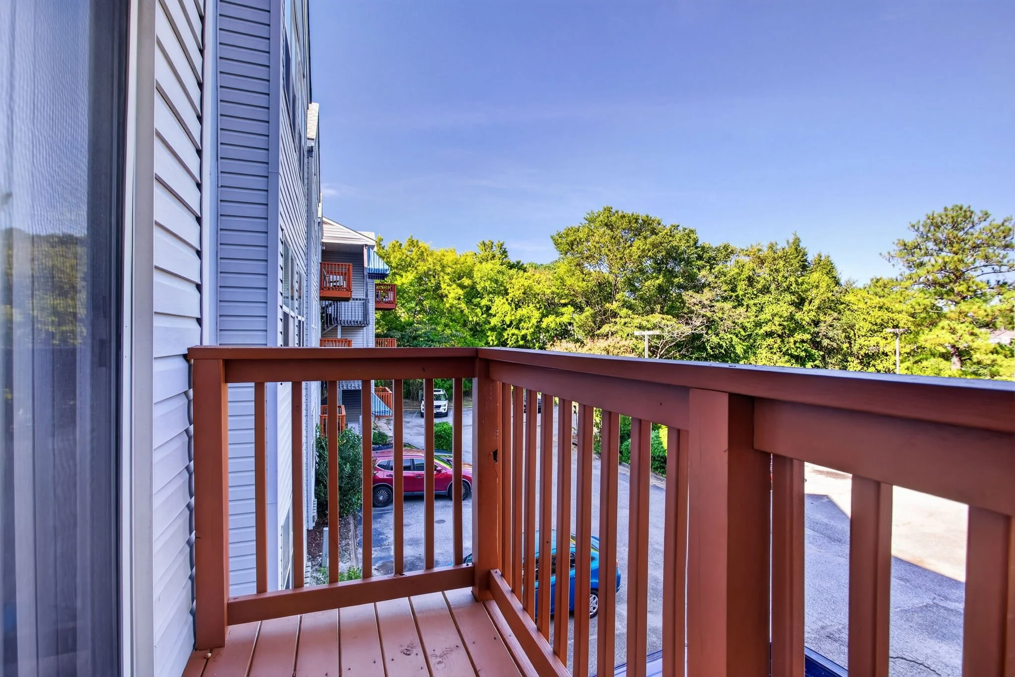 21-web-or-mls-1563-n-king-st-109.jpg