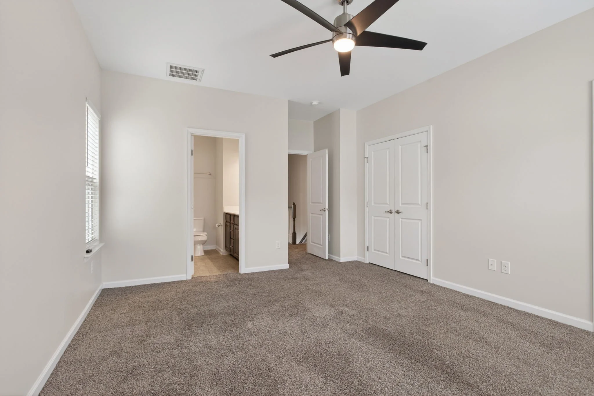 22-web-or-mls-511-sloane-st.jpg