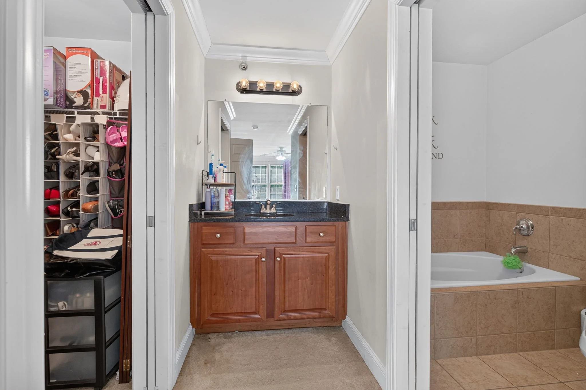 16-web-or-mls-500-judah-way-123.jpg