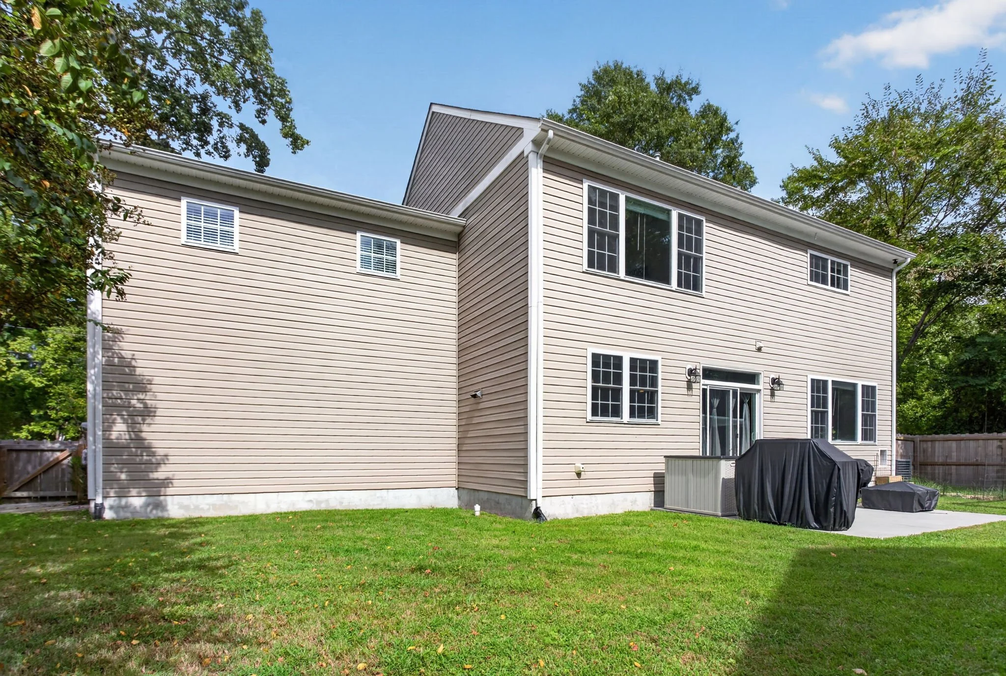 34-web-or-mls-1201-richwood-ave.jpg