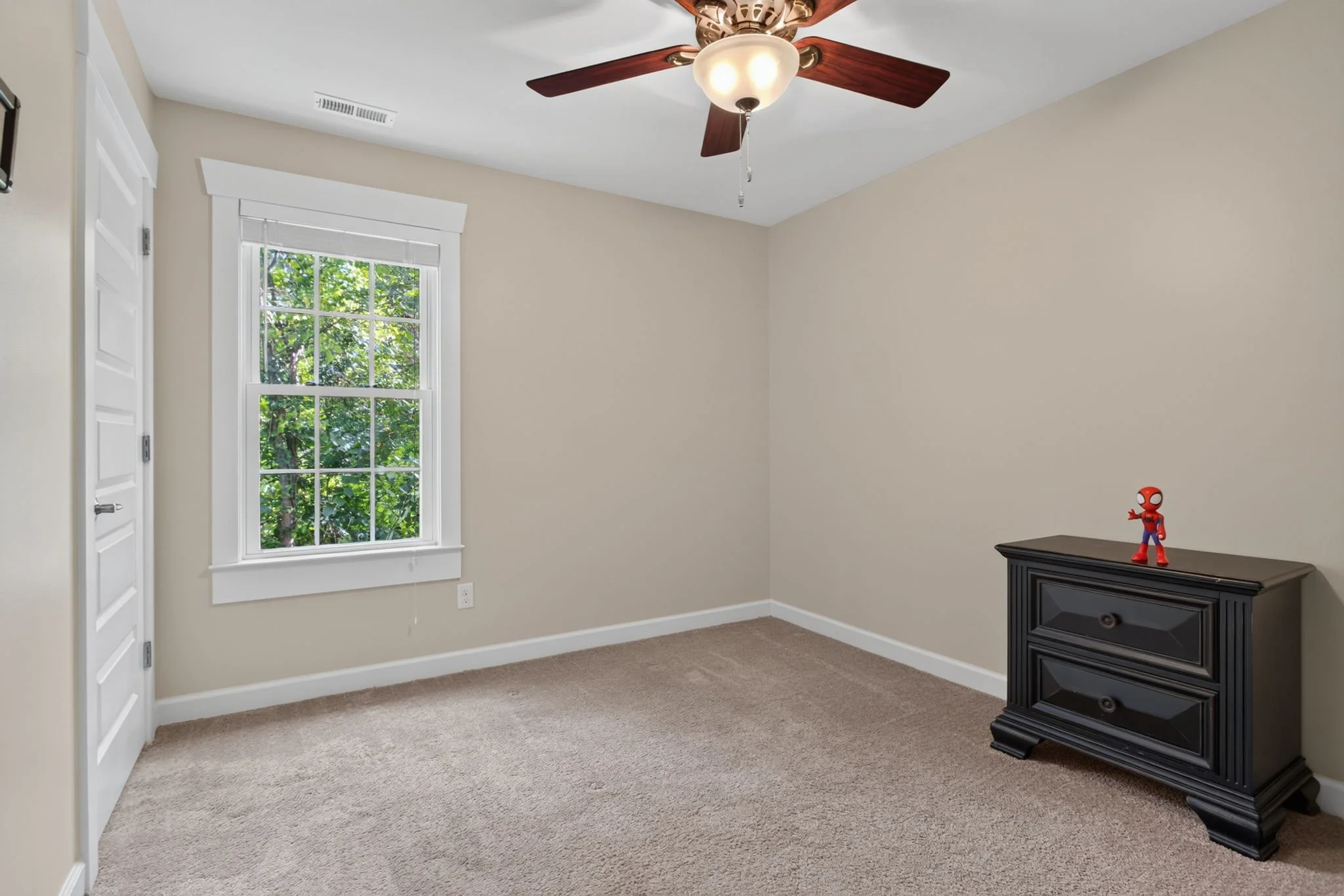 30-web-or-mls-1201-richwood-ave.jpg
