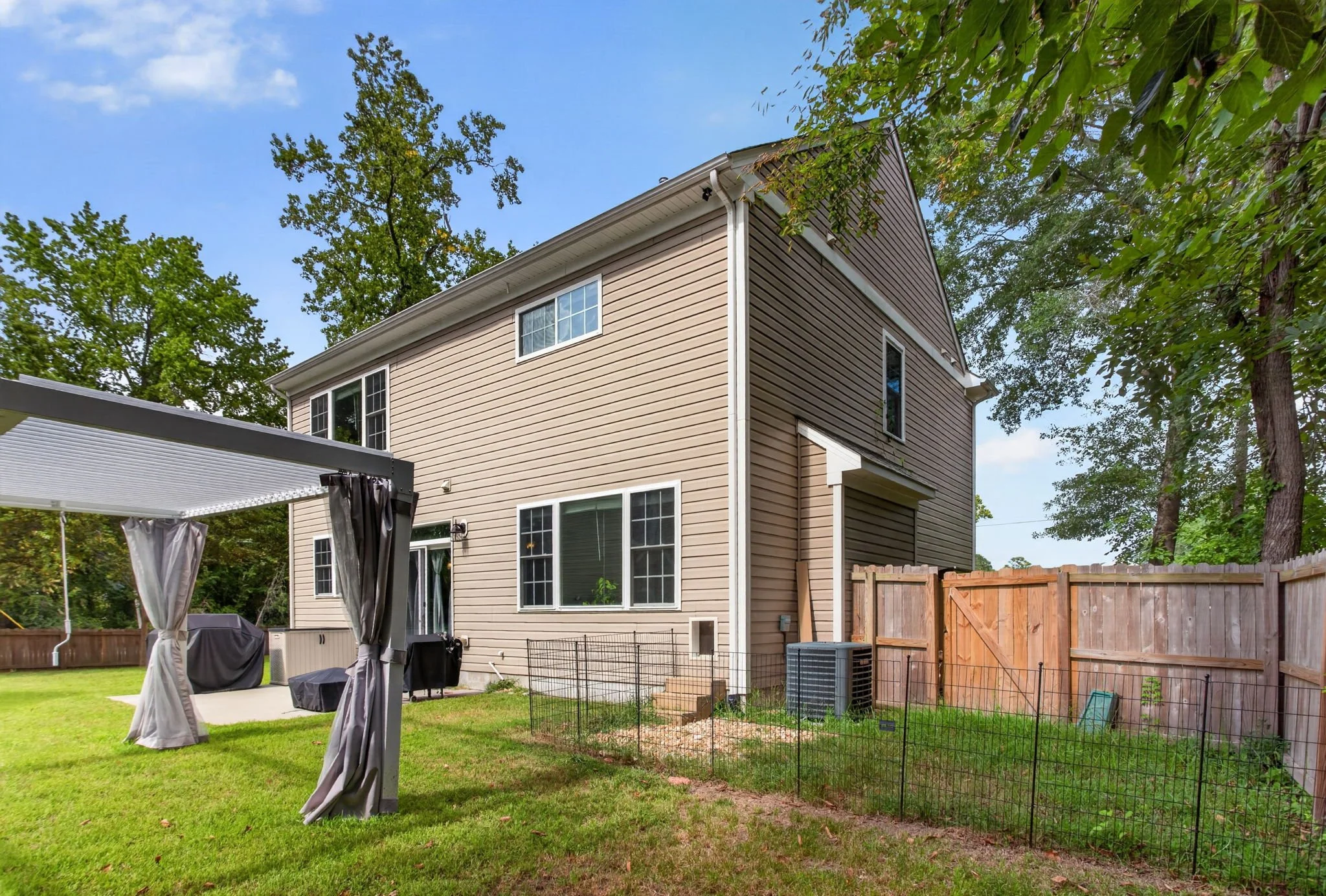 36-web-or-mls-1201-richwood-ave.jpg