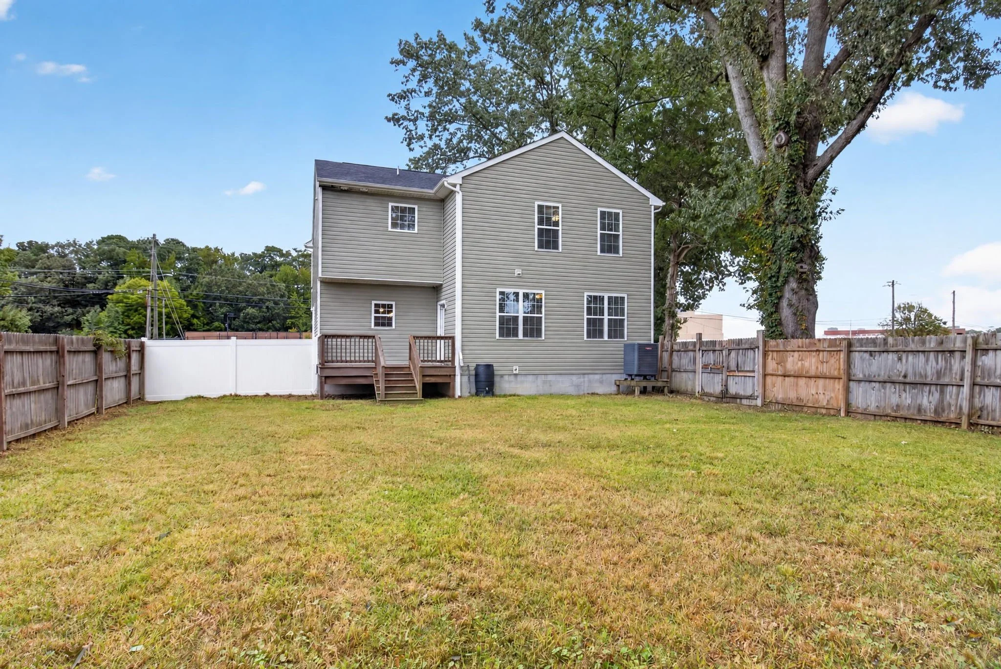 41-web-or-mls-1439-kempsville-rd.jpg