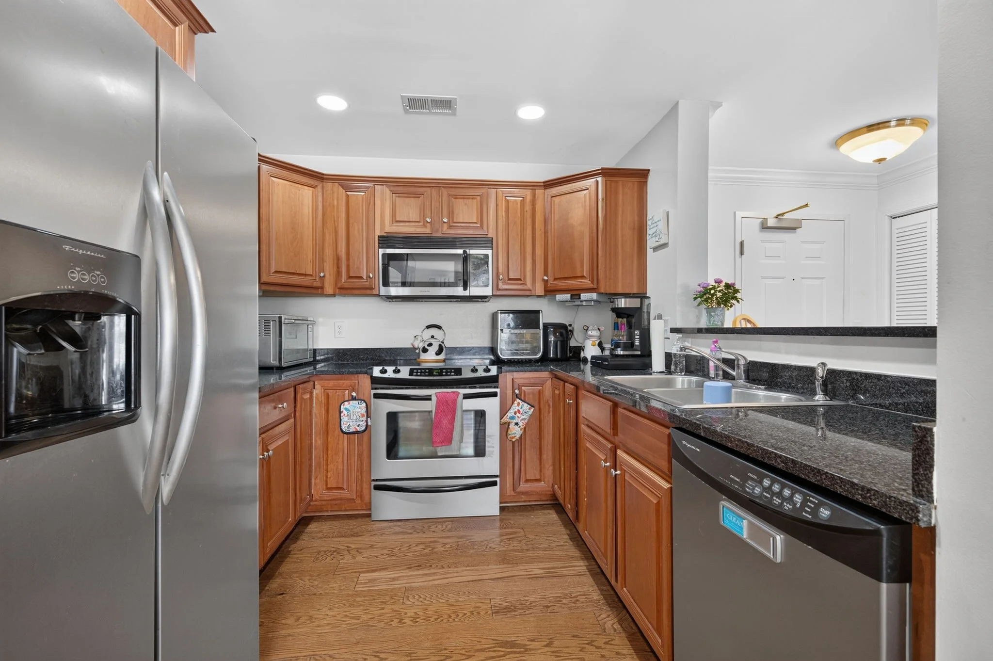8-web-or-mls-500-judah-way-123.jpg
