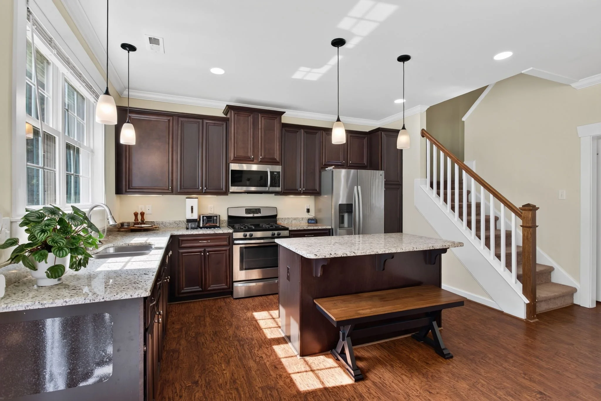 6-web-or-mls-1201-richwood-ave.jpg