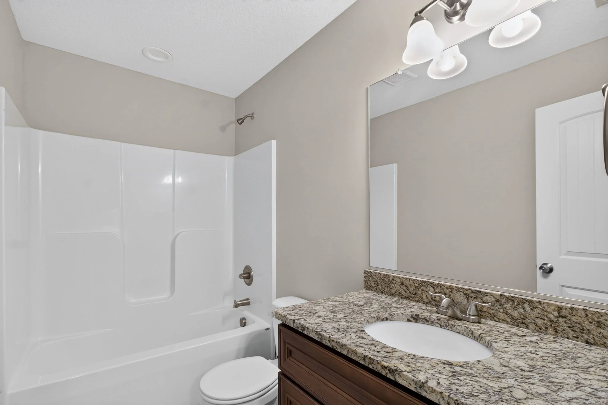 27-web-or-mls-1439-kempsville-rd.jpg
