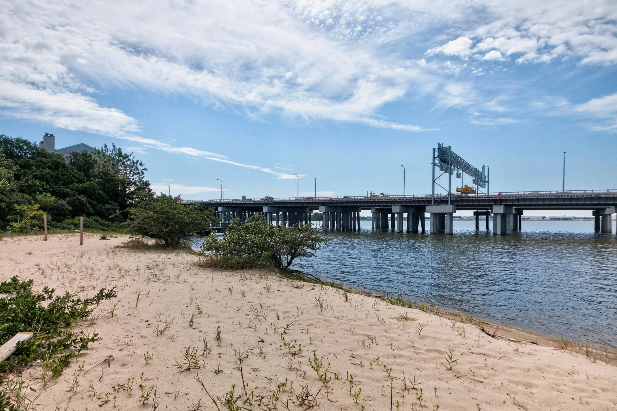 32-web-or-mls-869-little-bay-ave-2.jpg