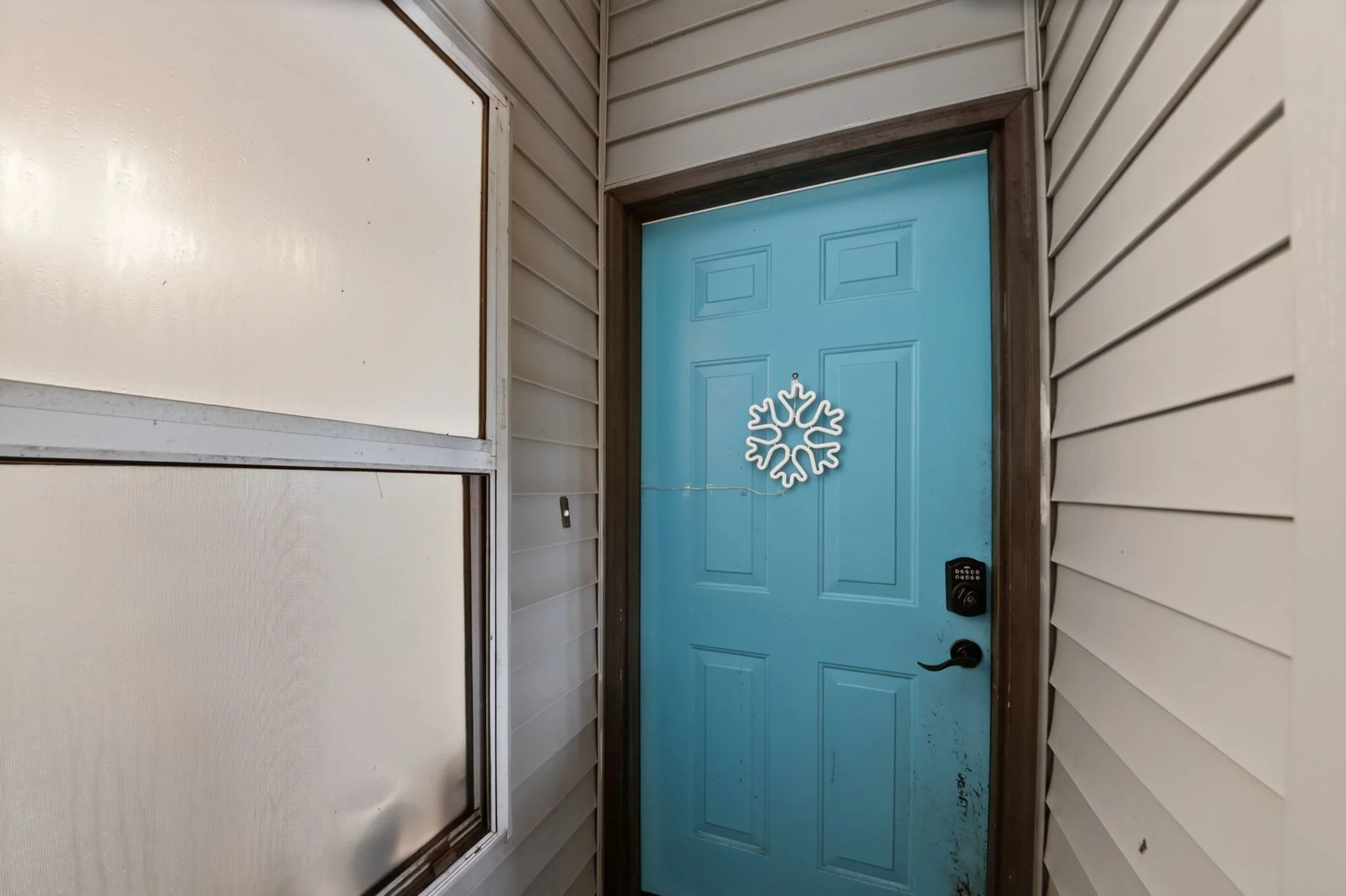 3-web-or-mls-869-little-bay-ave-2.jpg