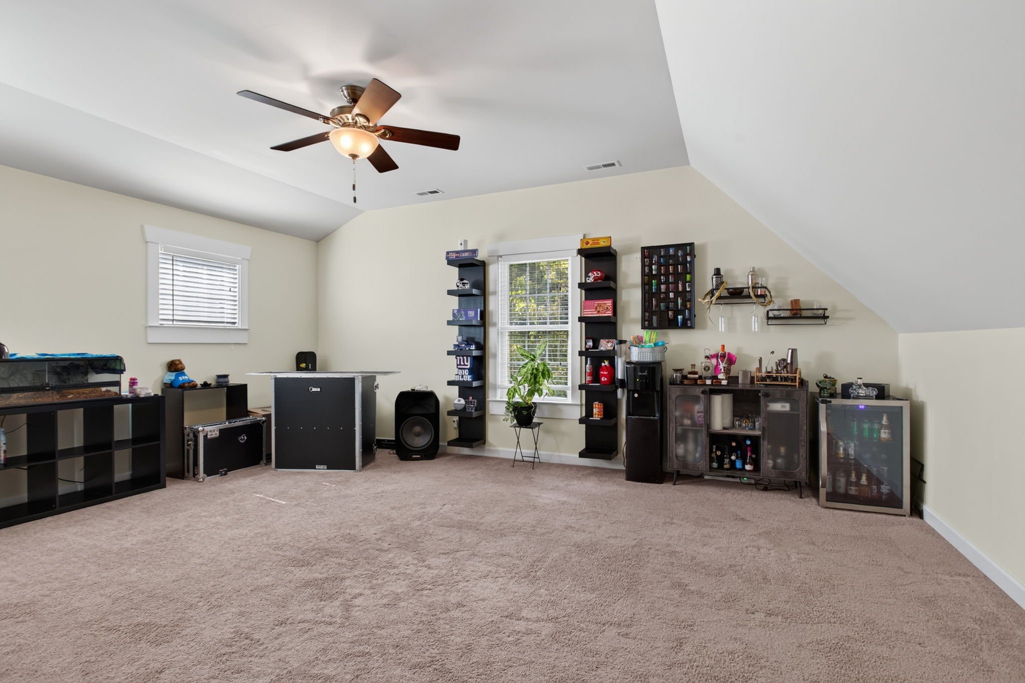 18-web-or-mls-1201-richwood-ave.jpg