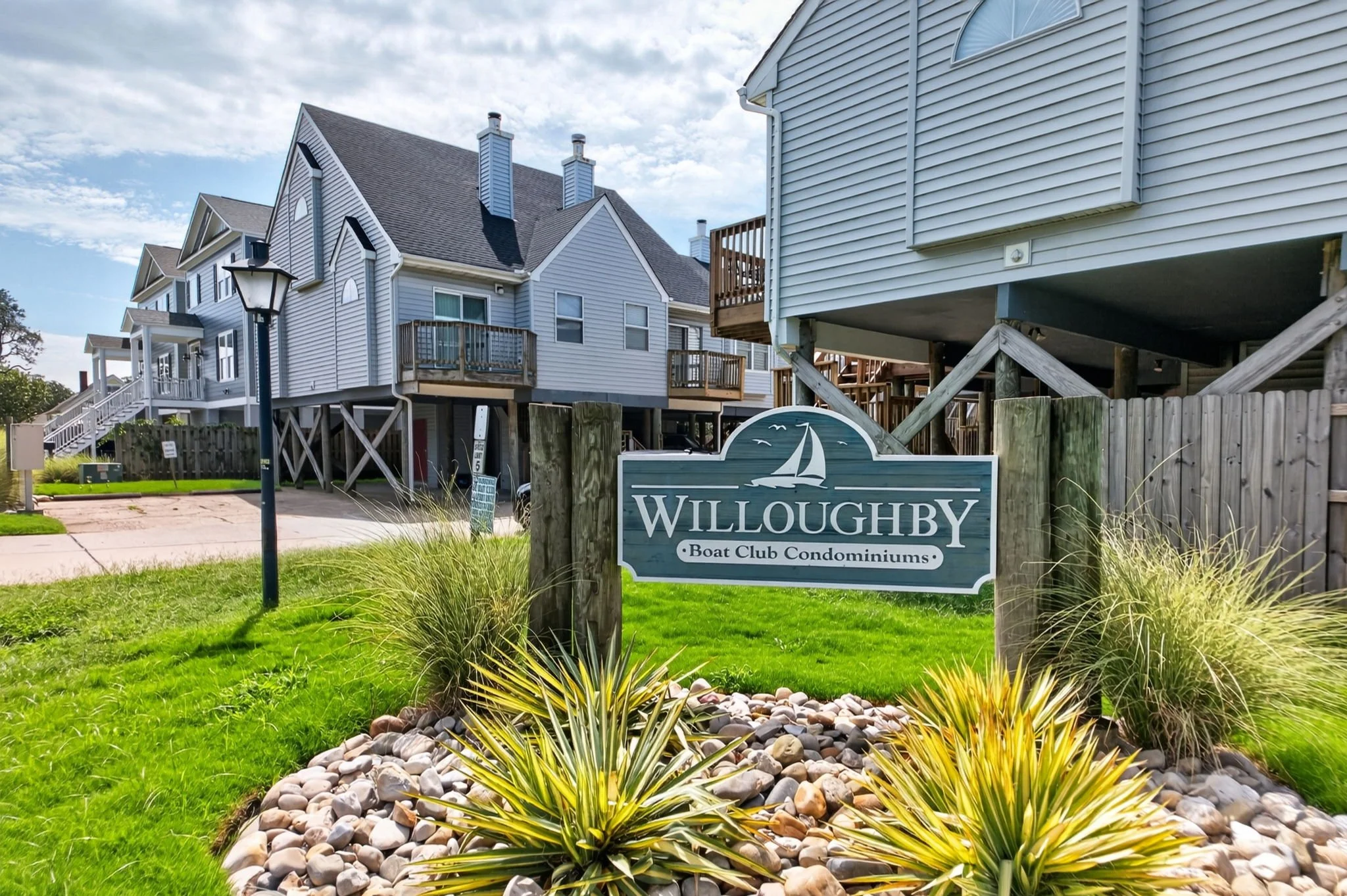 26-web-or-mls-869-little-bay-ave-2.jpg