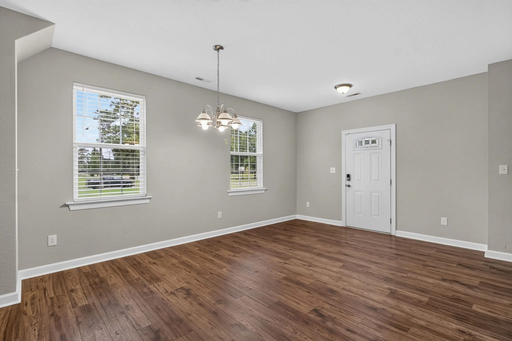 8-web-or-mls-1439-kempsville-rd.jpg