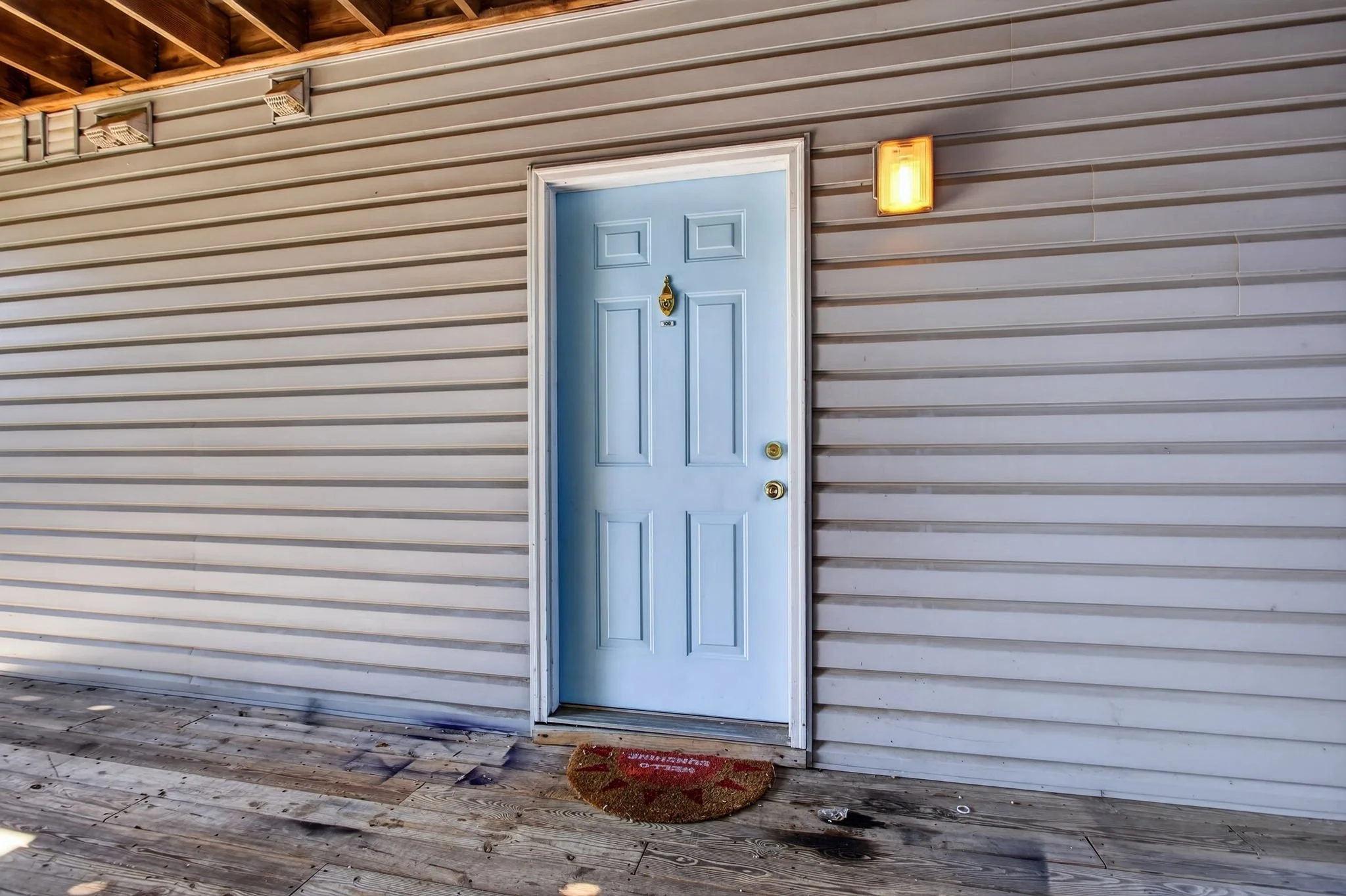 3-web-or-mls-1563-n-king-st-109.jpg