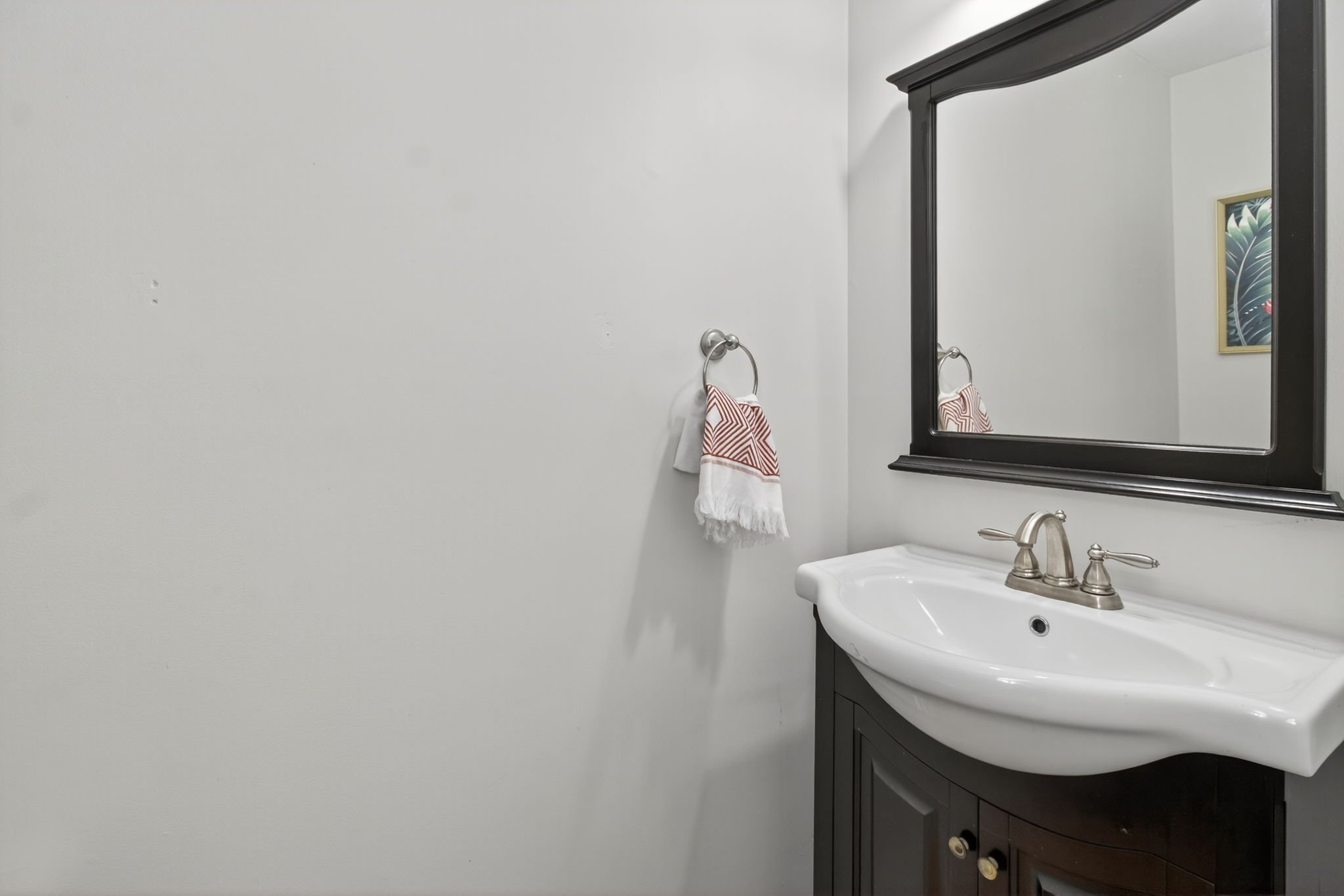 18-web-or-mls-882-belvoir-cir.jpg
