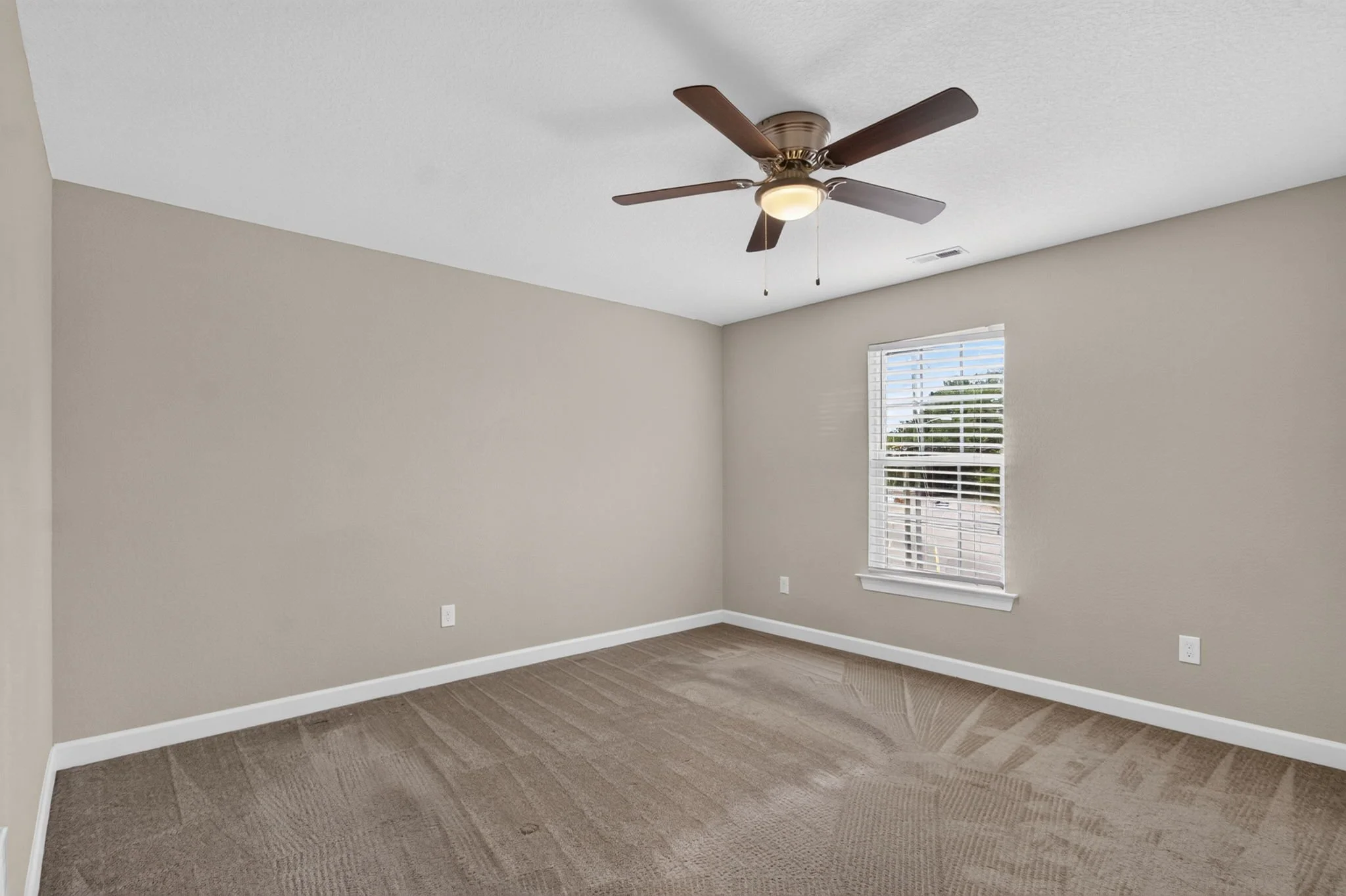 24-web-or-mls-1439-kempsville-rd.jpg