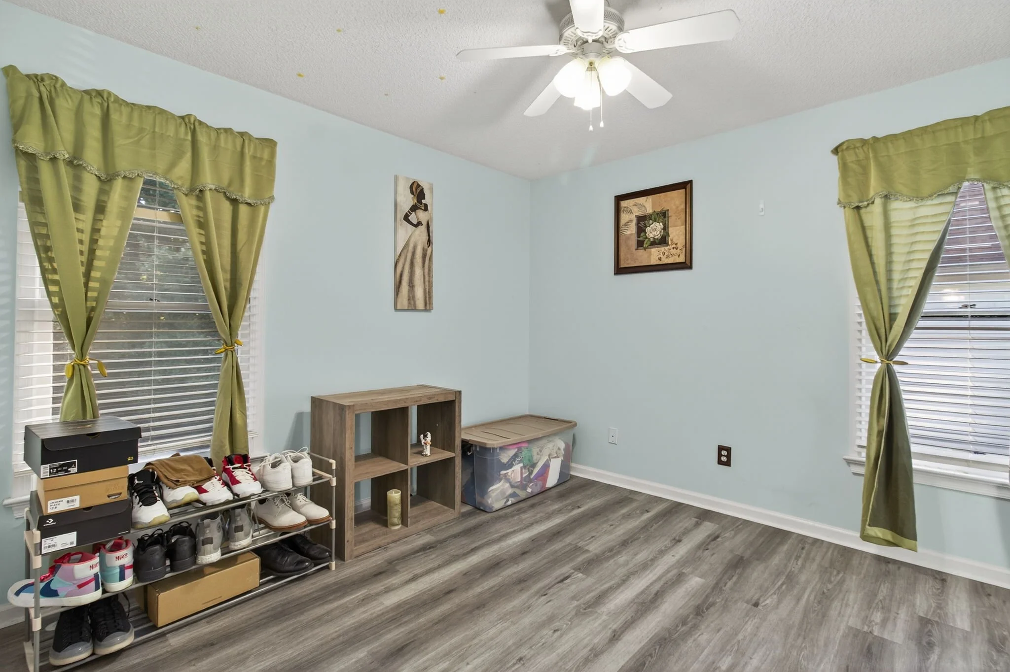 26-web-or-mls-882-belvoir-cir.jpg
