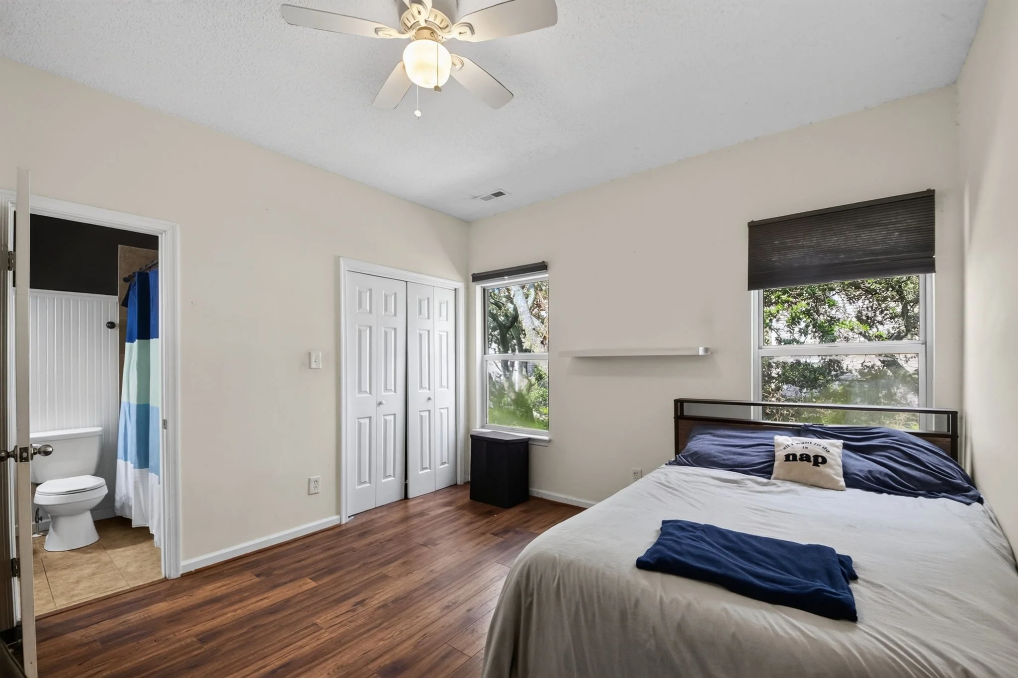 16-web-or-mls-869-little-bay-ave-2.jpg