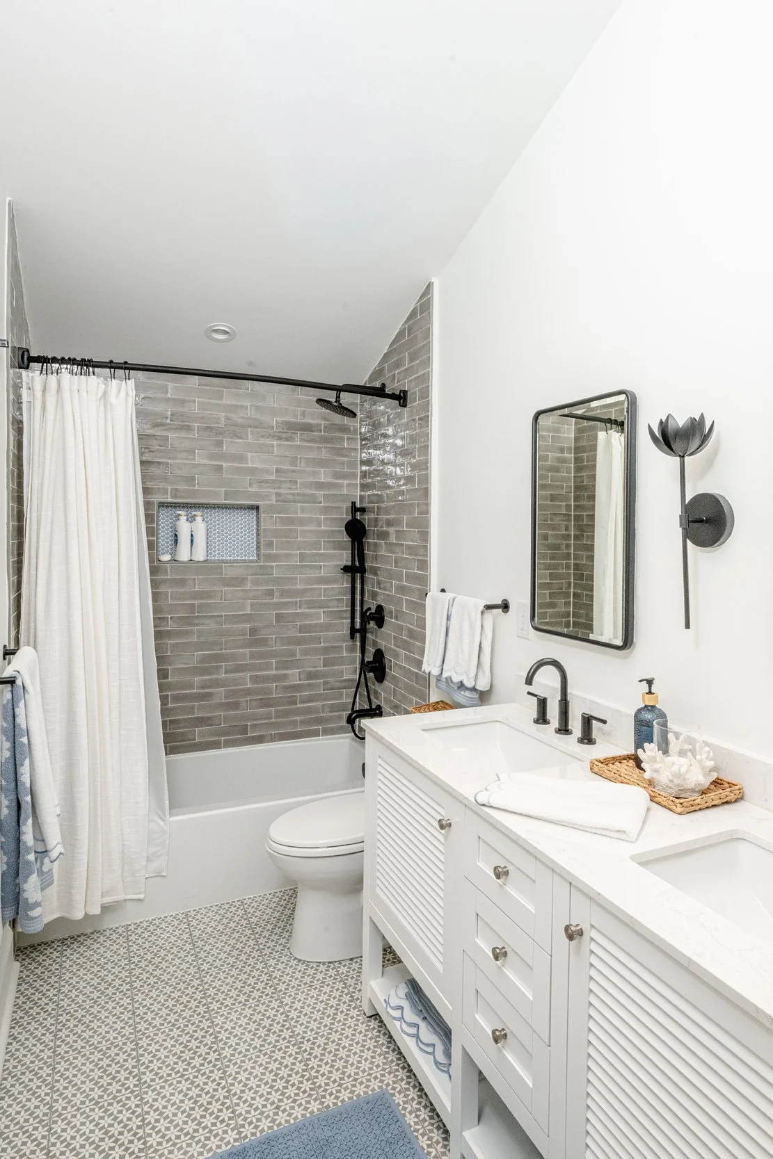 JOY Architecture_21 Edgewater_Sum2026_RutaSmith-29.jpg