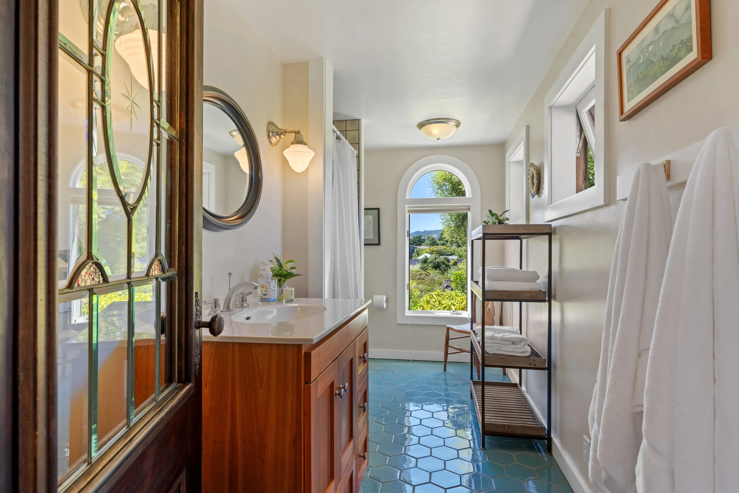 385Cedar 106 MidRes.jpg