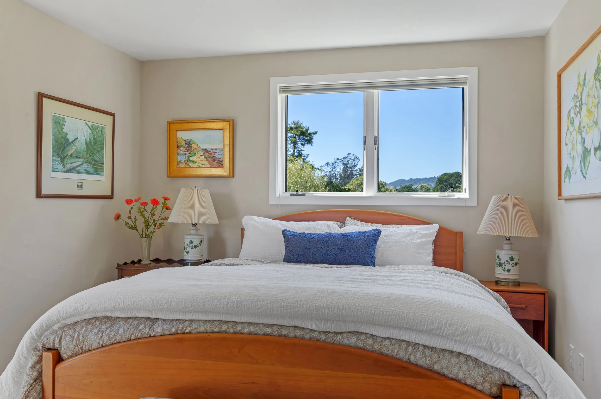 385Cedar 104 MidRes.jpg