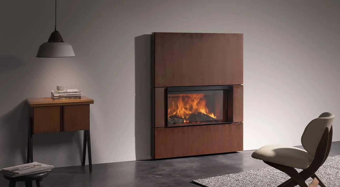 stuv-22-insert-bois-cheminee-feu-ouvert-rouille-2682.jpg