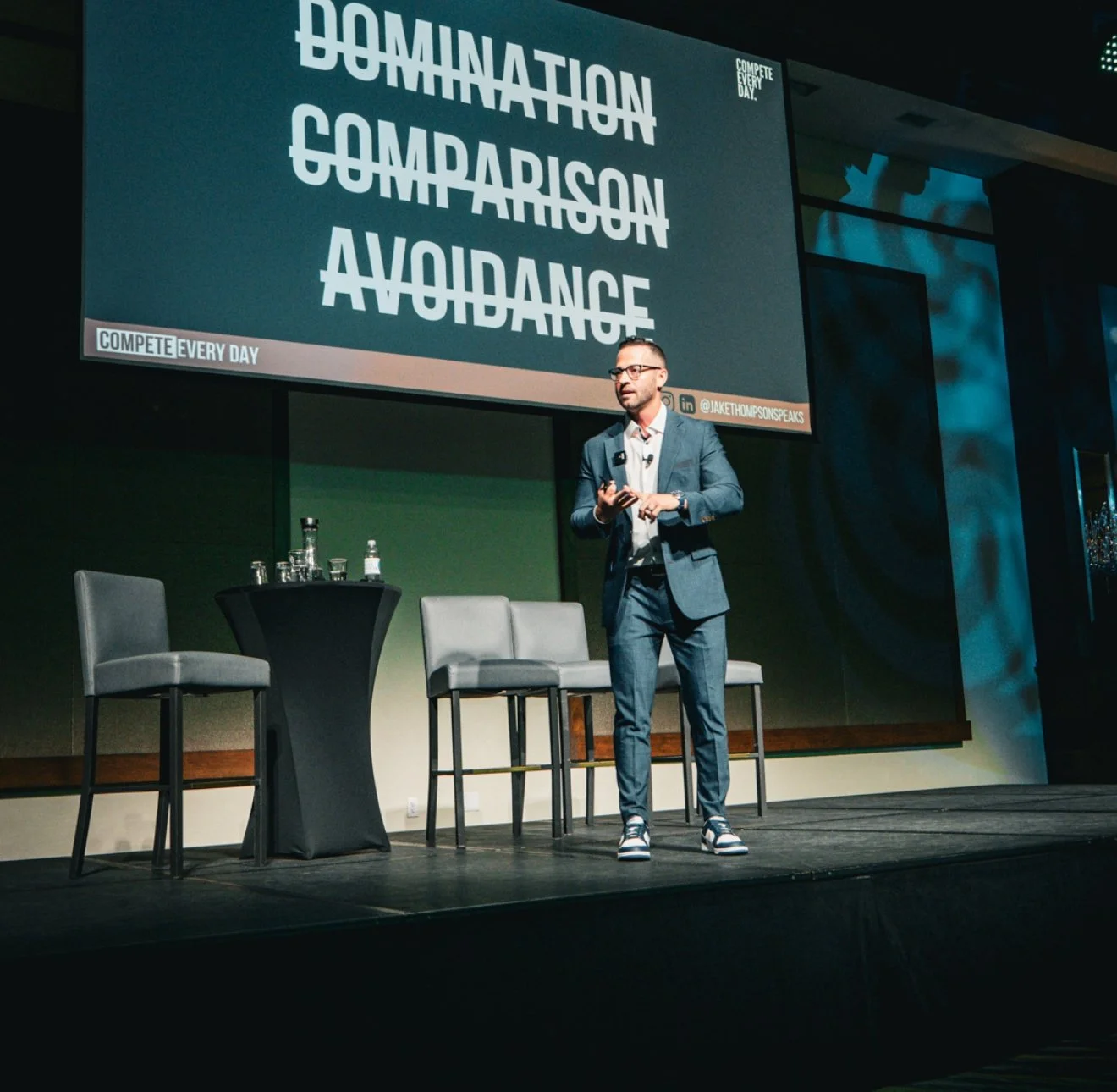 Jake Thompson international sales keynote speaker on Drift