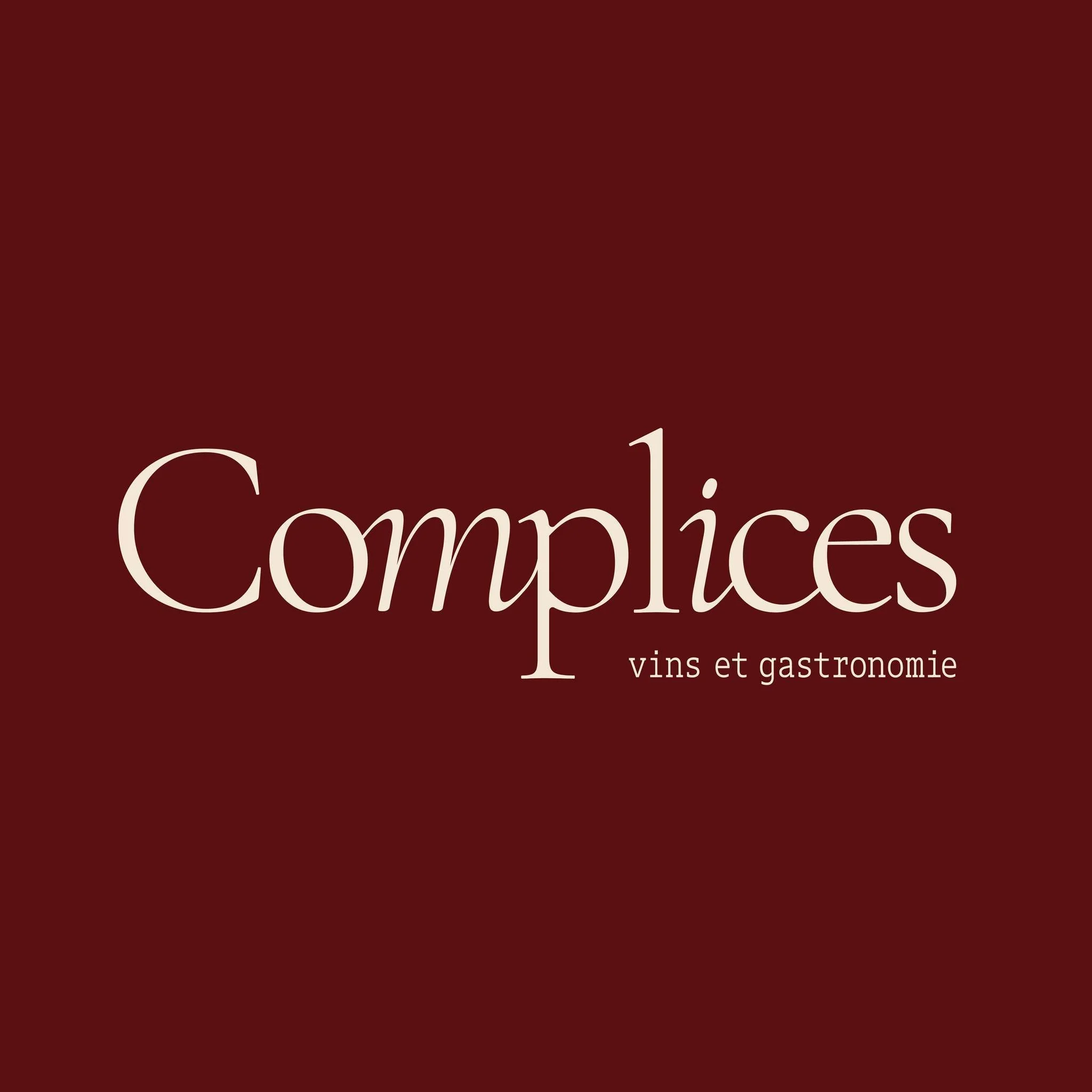 Aujourd'hui, on vous d&eacute;voile le logo de Complices dans 𝘀𝗮 𝘃𝗲𝗿𝘀𝗶𝗼𝗻 𝗼𝗳𝗳𝗶𝗰𝗶𝗲𝗹𝗹𝗲. 🍷

𝗣𝗼𝘂𝗿𝗾𝘂𝗼𝗶 𝗹𝗲 𝗿𝗼𝘂𝗴𝗲 𝗲𝘁 𝗹𝗲 𝗯𝗲𝗶𝗴𝗲? Le rouge &eacute;voque la passion, la convivialit&eacute; et les moments partag&eacute;