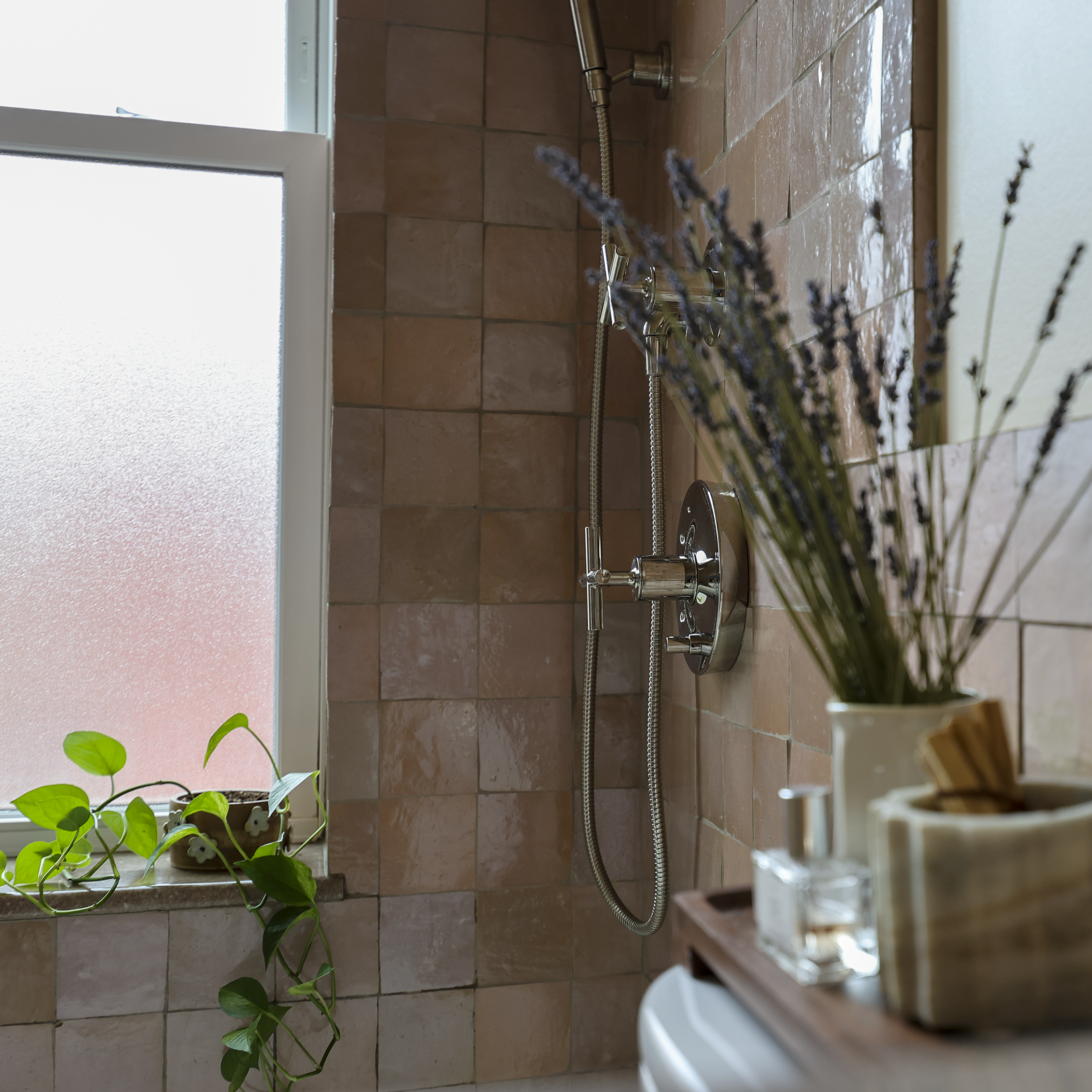 THE PINK BATHROOM