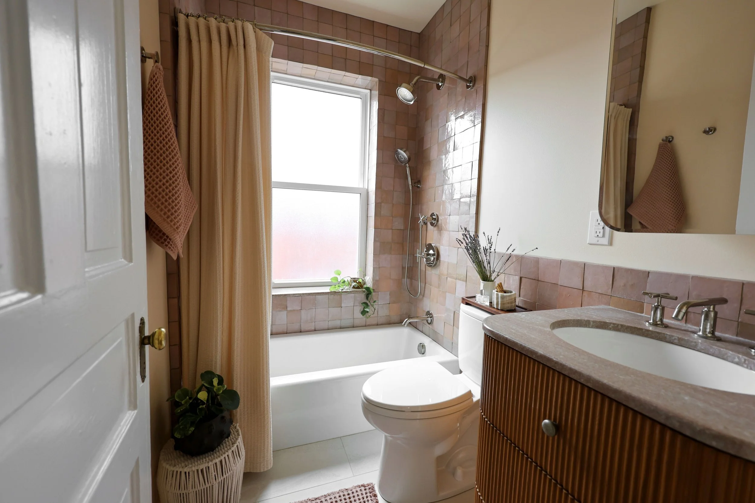 Piper Pink Bathroom-29.jpg