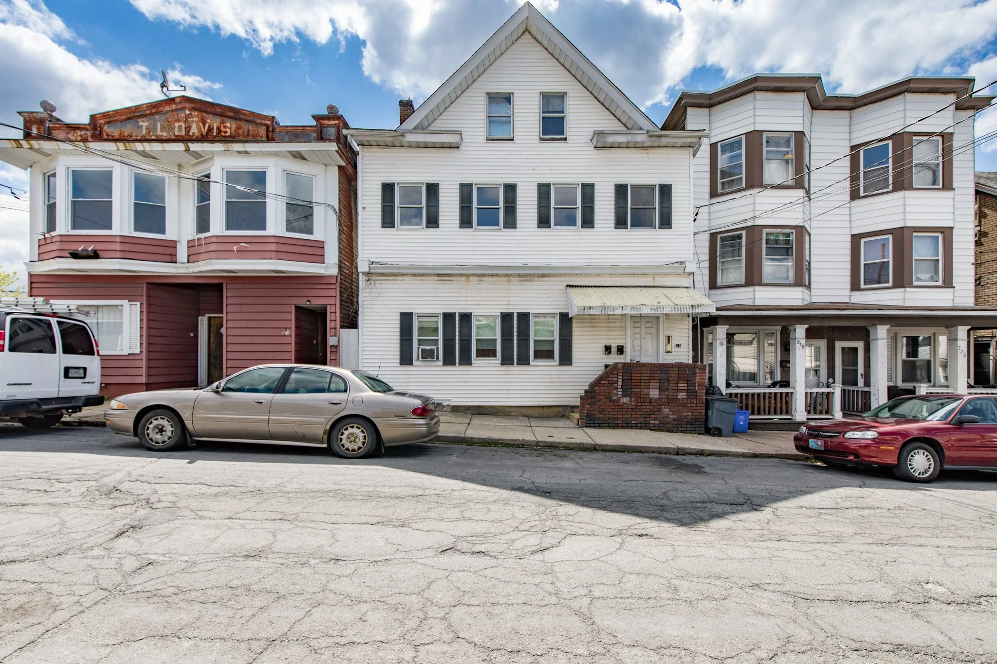 Successful Exit: 214-216 W Ridge (4 units)