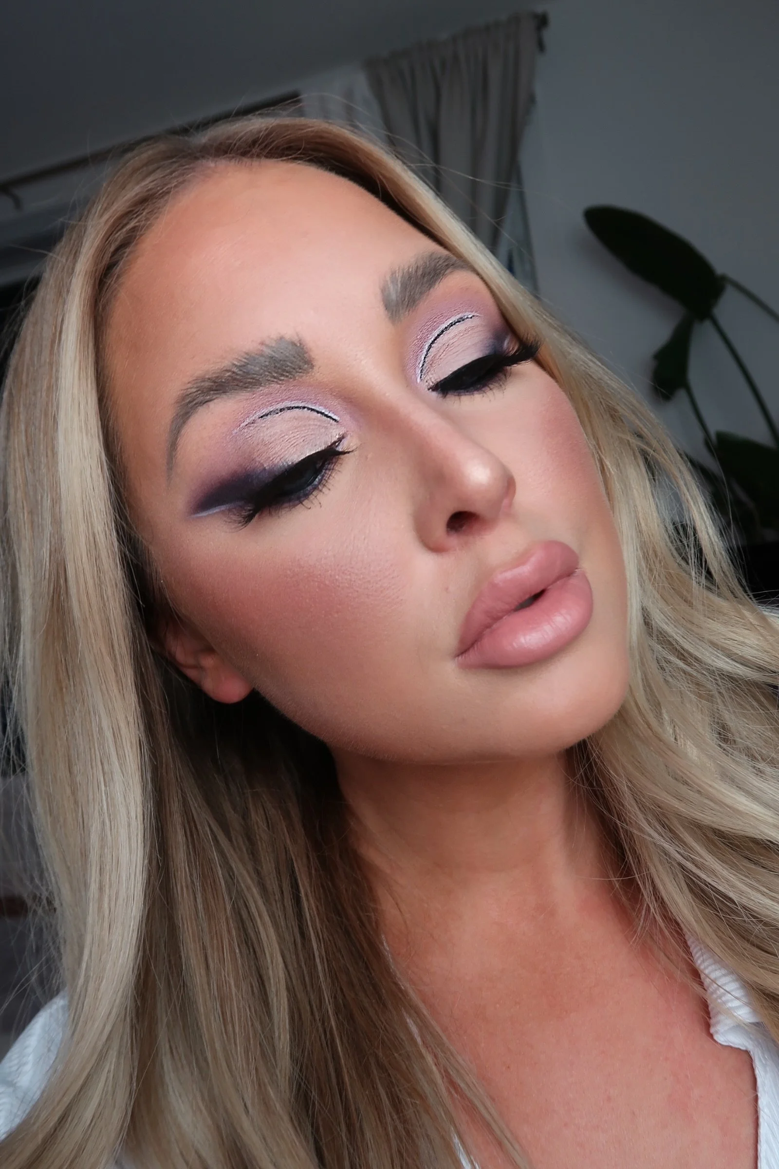 Facetune_13-04-2023-20-49-26.jpeg