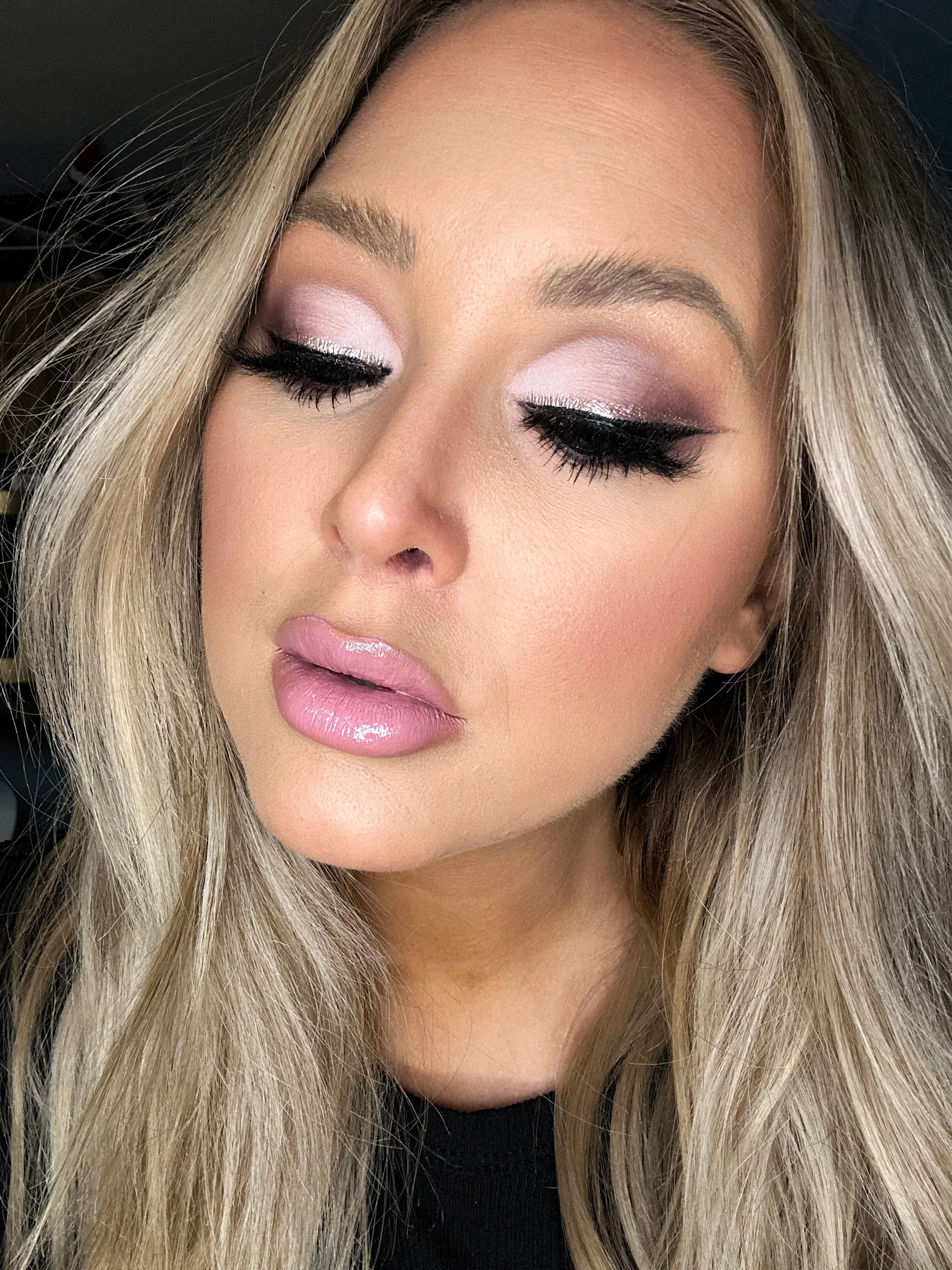 Facetune_23-12-2023-19-36-25.jpeg