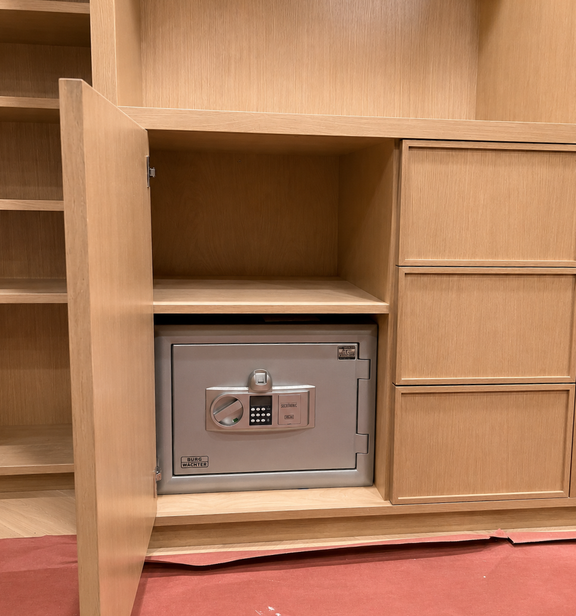 Safe+cabinet.png