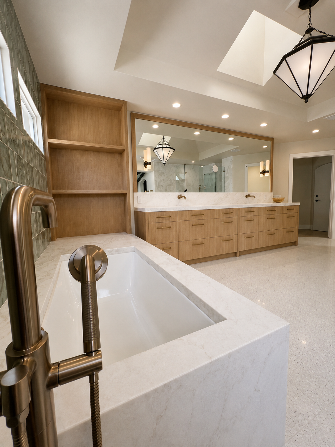 bathroom w tub.png