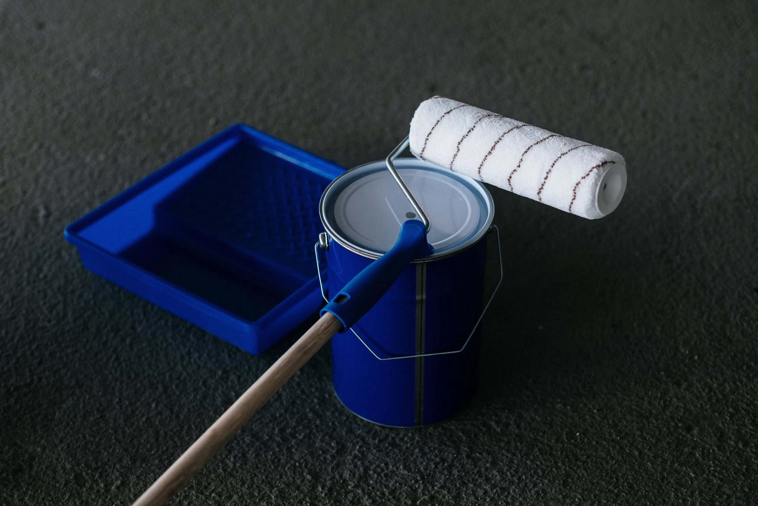 Blue Paint Bucket & Pan w. a Paint Brush Roller