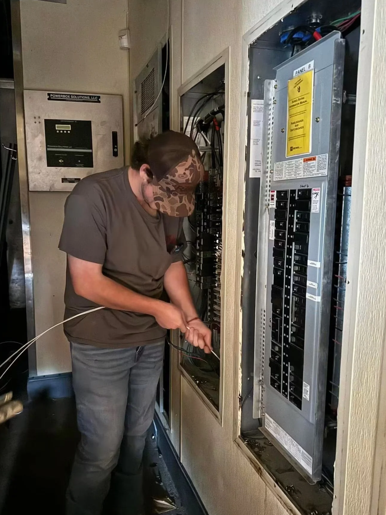 Wiring a local Zaxby's.