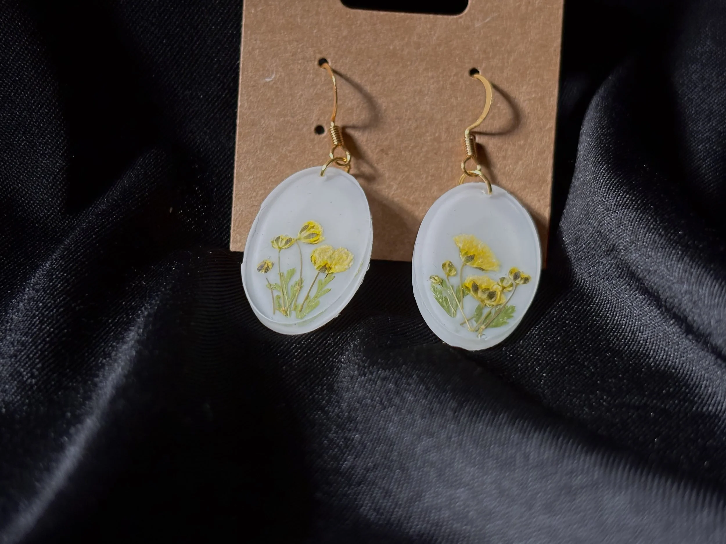 Oval shaped pressed flower earrings