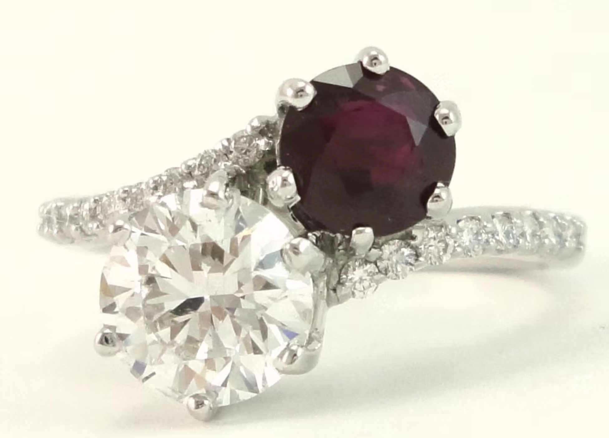 International-Diamond-Custom-rRngs-D-01.png
