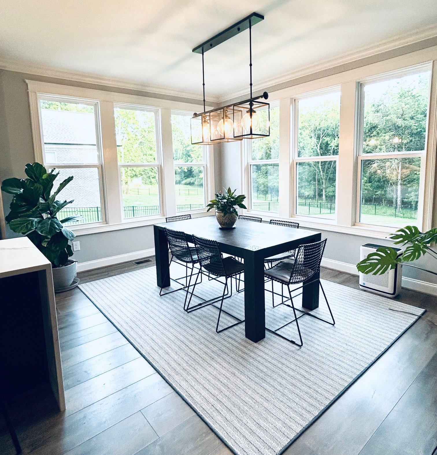 Diningroom.jpg