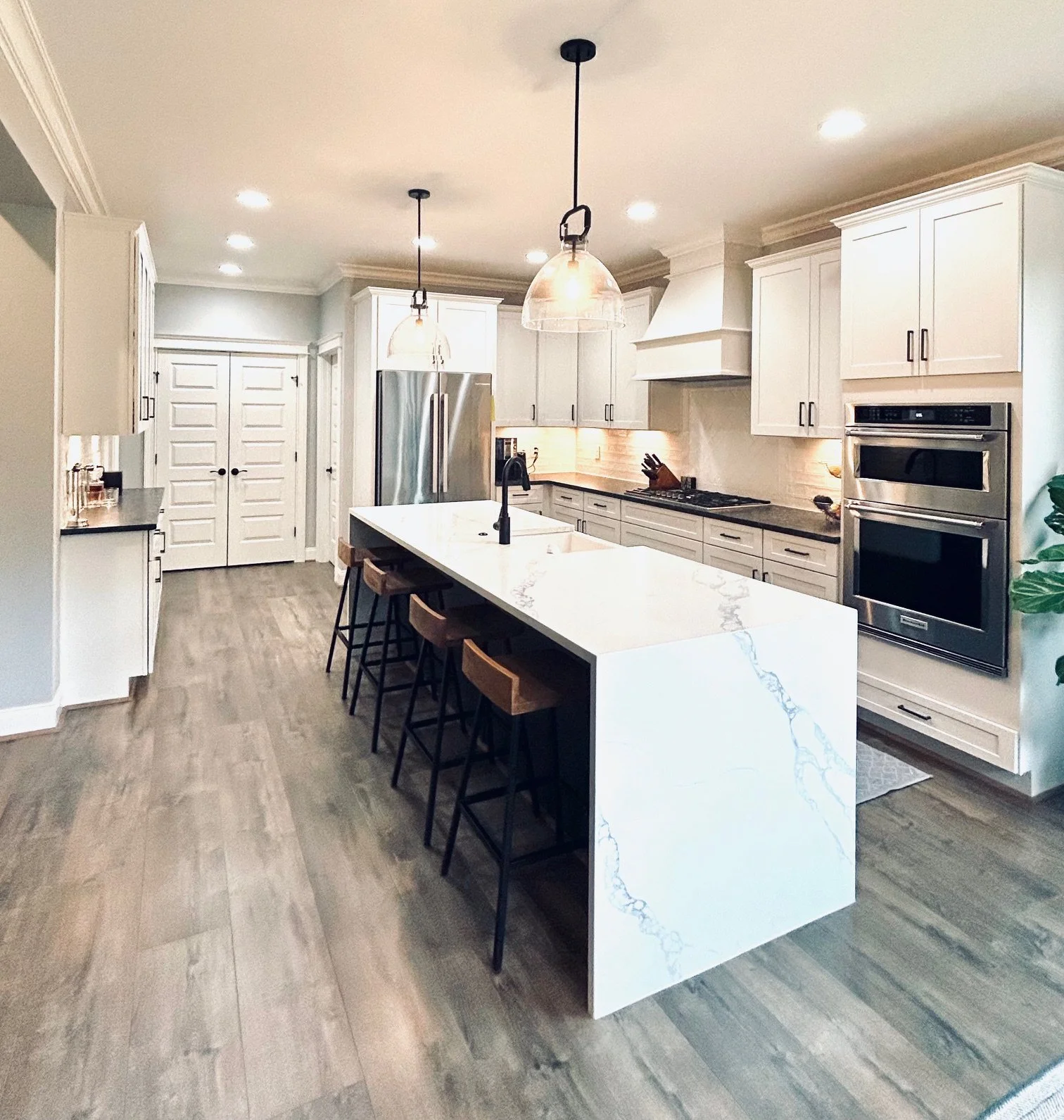 Kitchen2.jpg