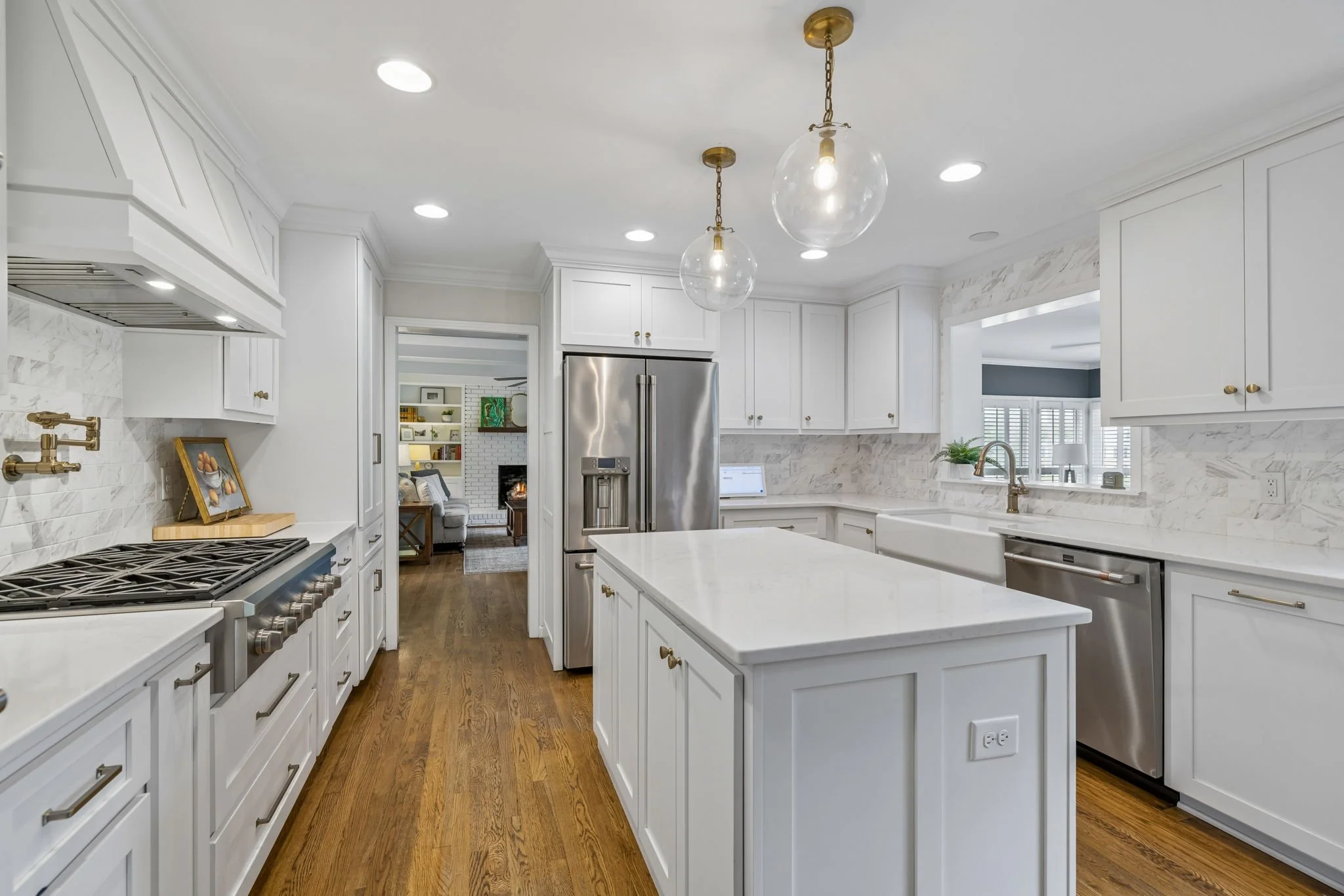 6-817 Steeplechase Dr - 006.jpg