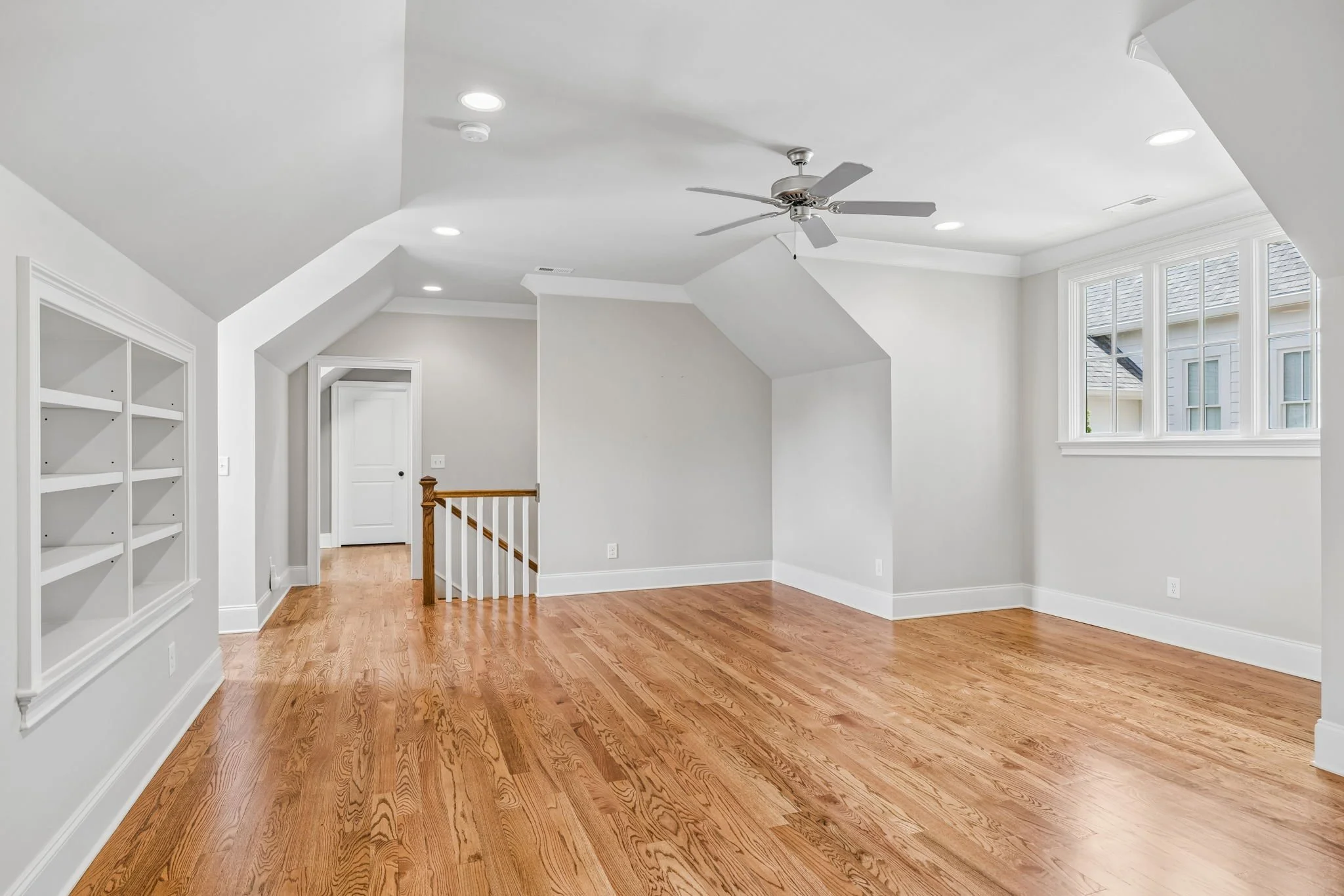 19-1034 Benelli Park Ct - 019.jpg