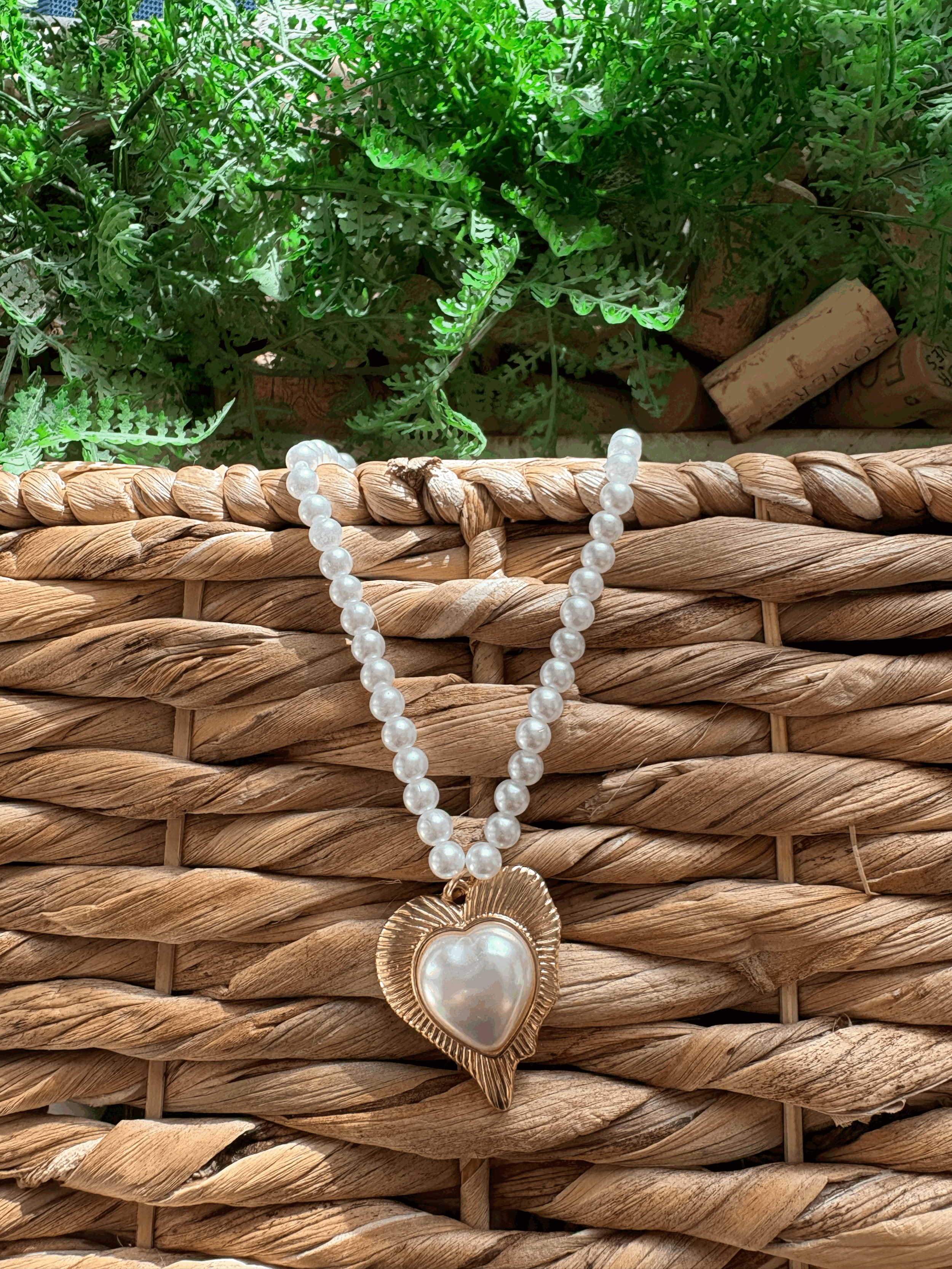 HEART OF THE SEA gold pearl necklace