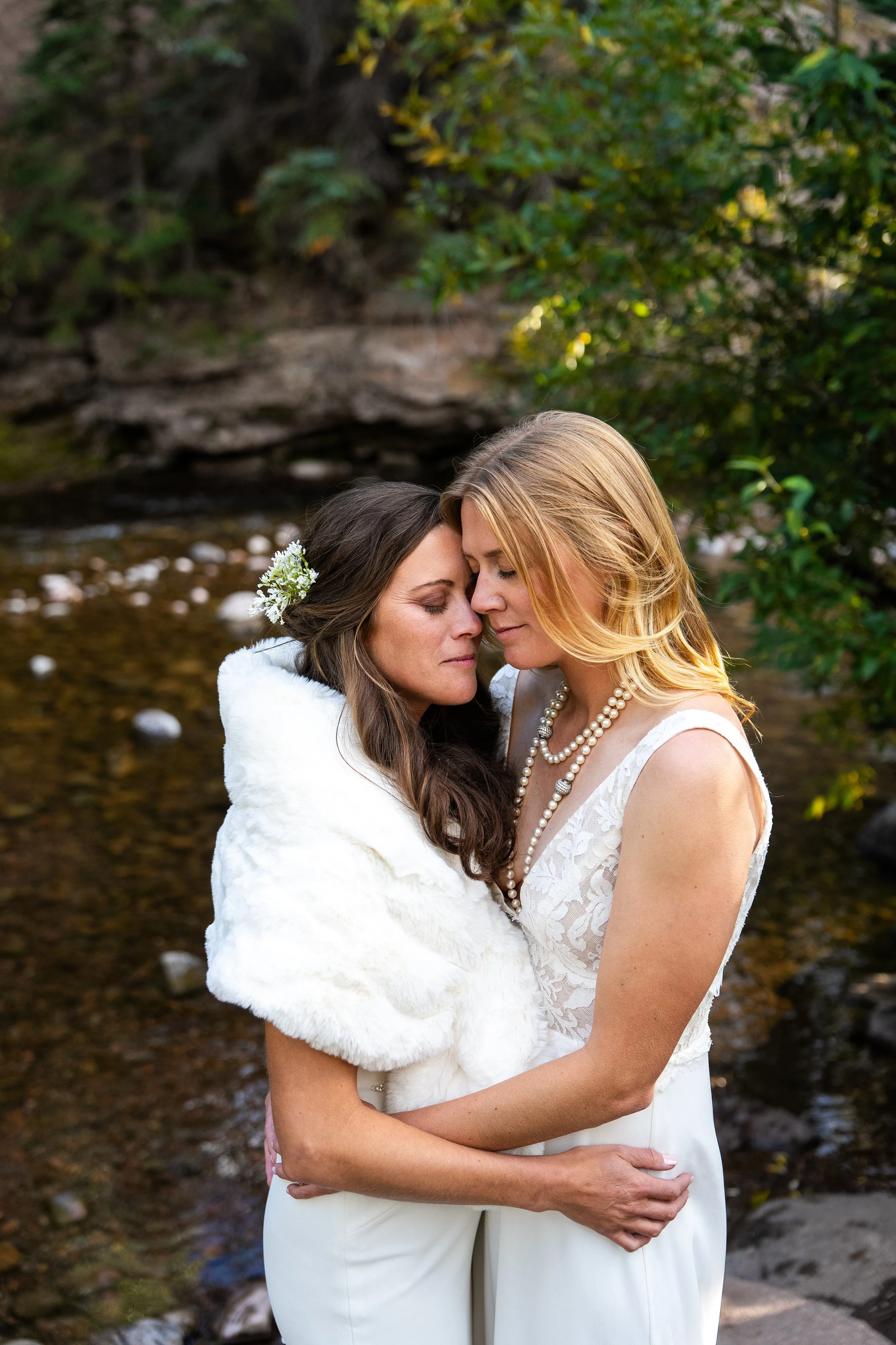 A lesbian wedding unfolds in Colorado with a focus on natural emotion and intentional design throughout the day. The couple’s connection is documented in a documentary-meets-editorial style that feels both elevated and real. I work as a Colorado LGBT