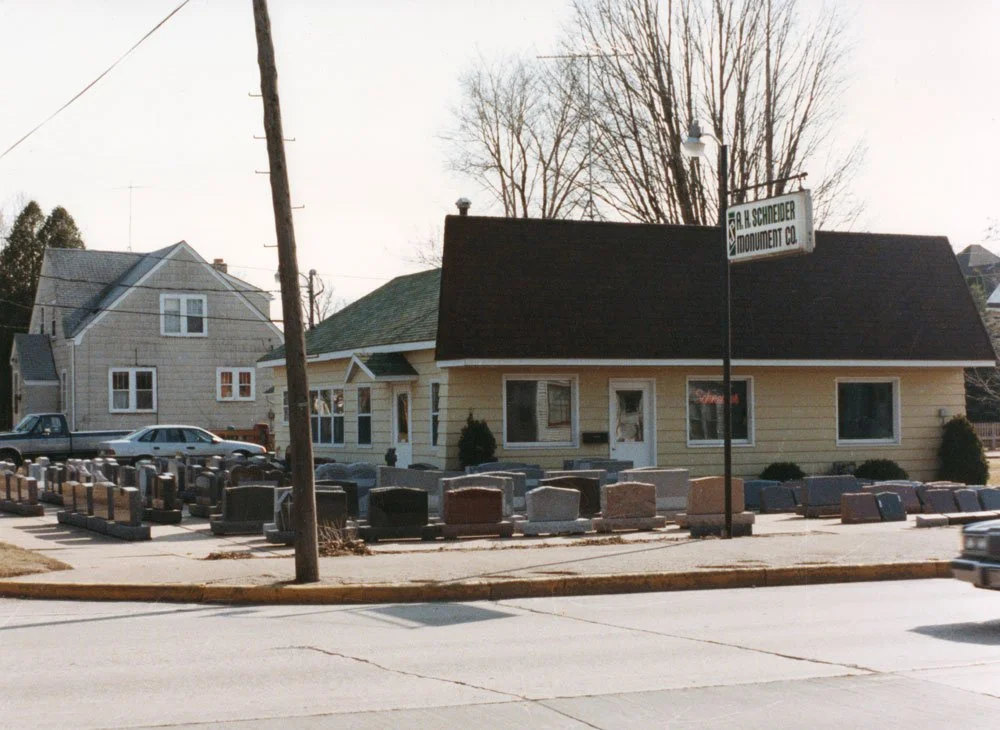 Schneider Monument Building