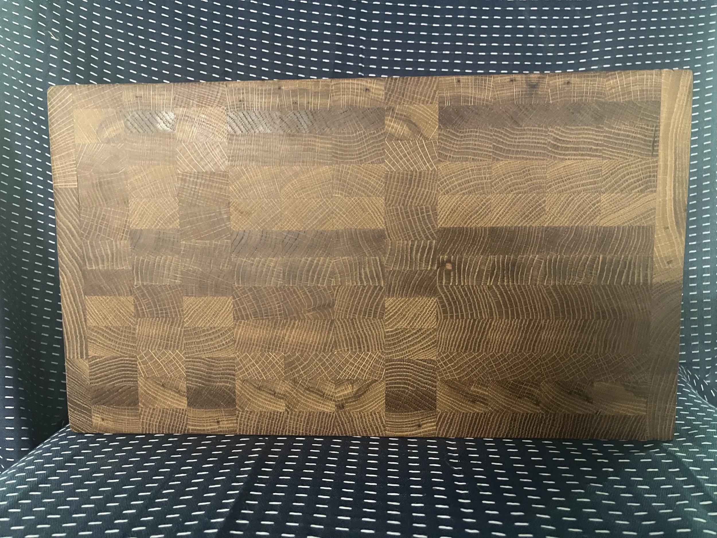 WHITE OAK END GRAIN CUTTING BOARD