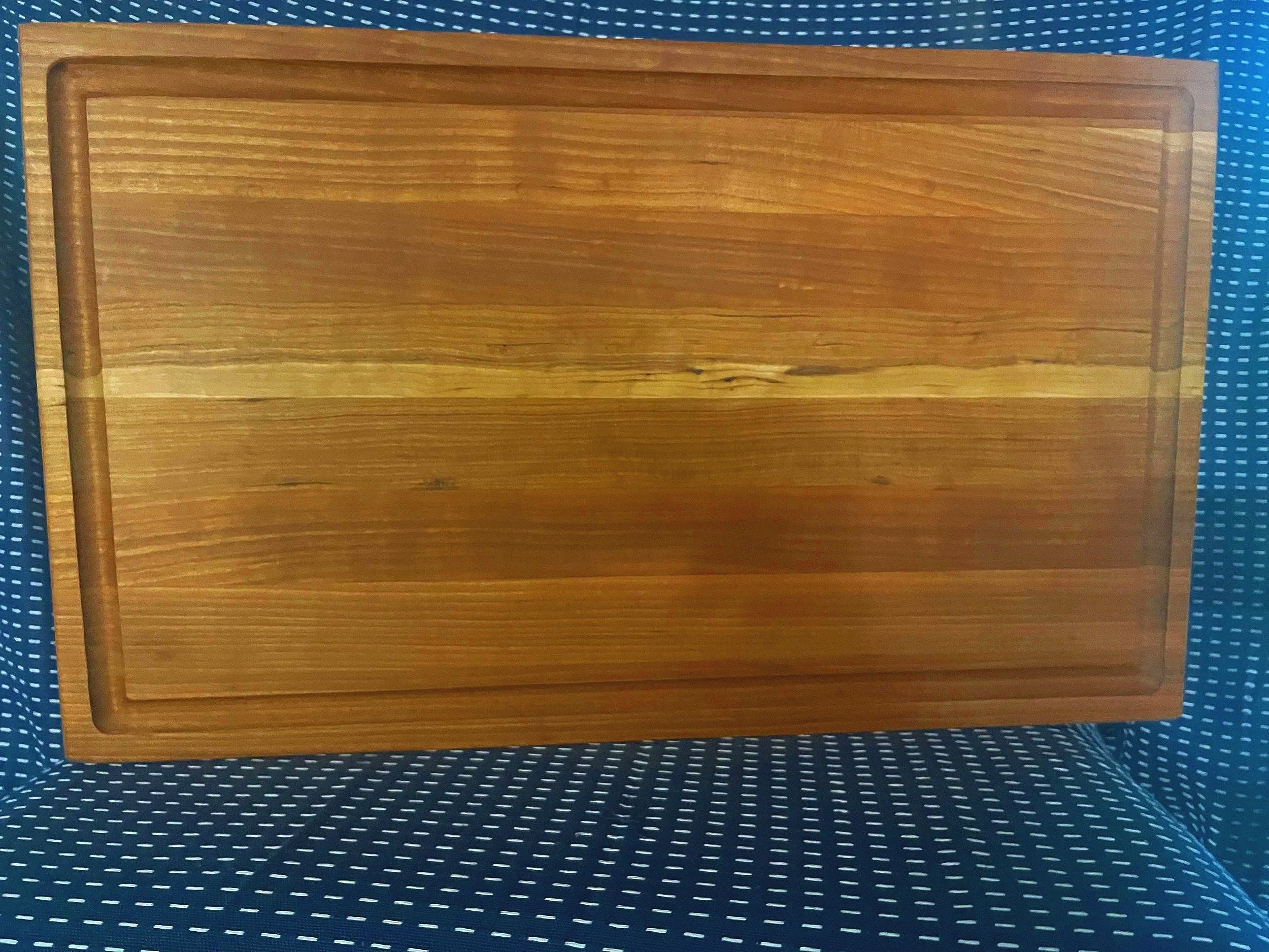 LARGE CHERRY STRAIGHT GRAIN  24x14x1 1/4 inches with juice groves and handles